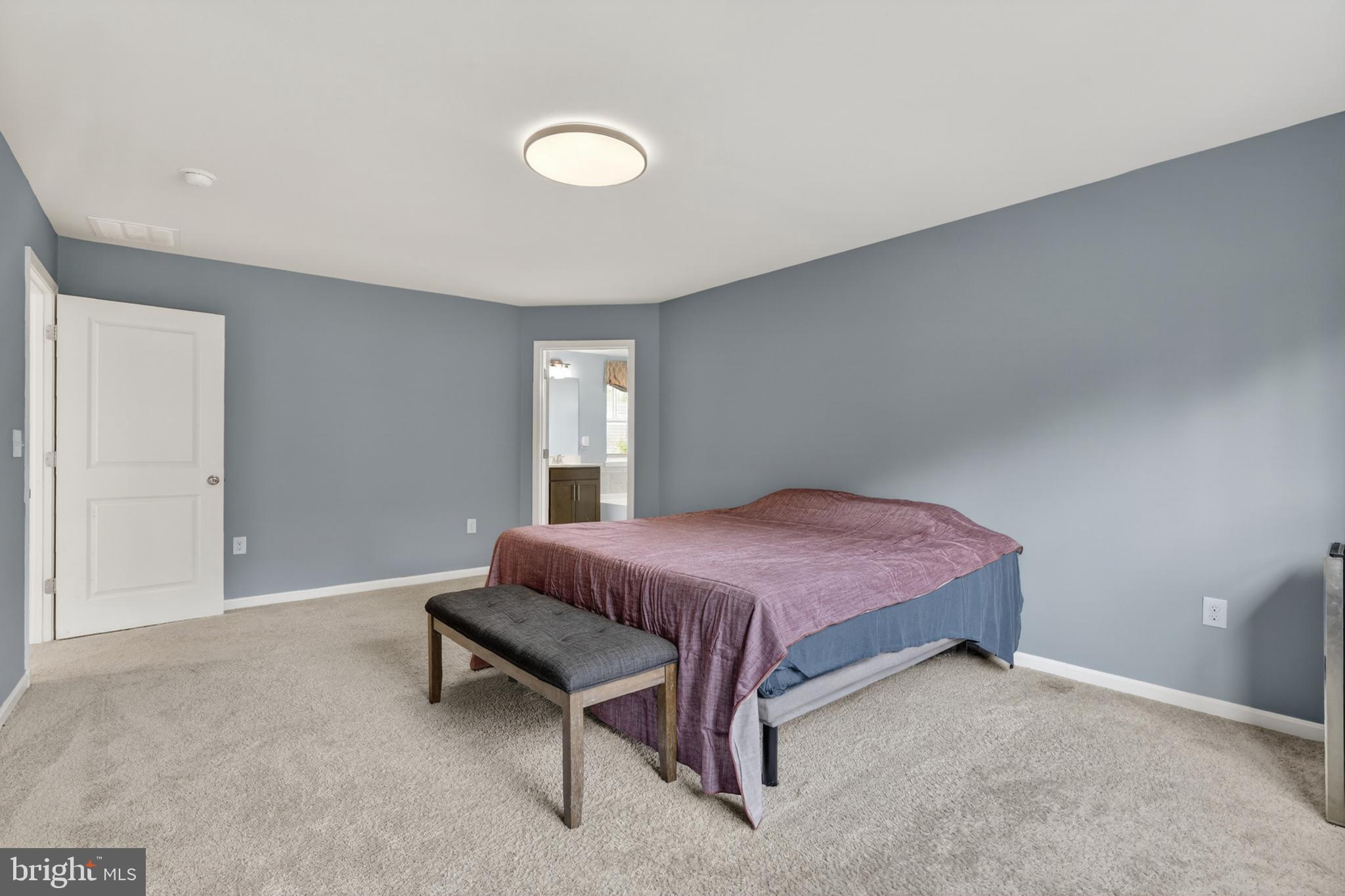SHELTON KNOLLS - Residential