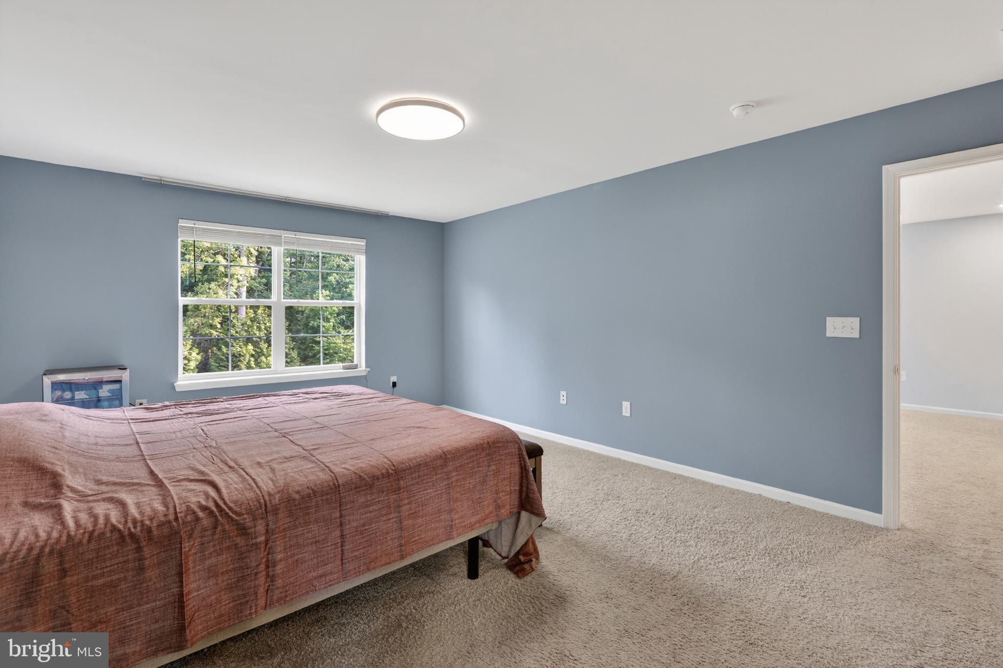 SHELTON KNOLLS - Residential