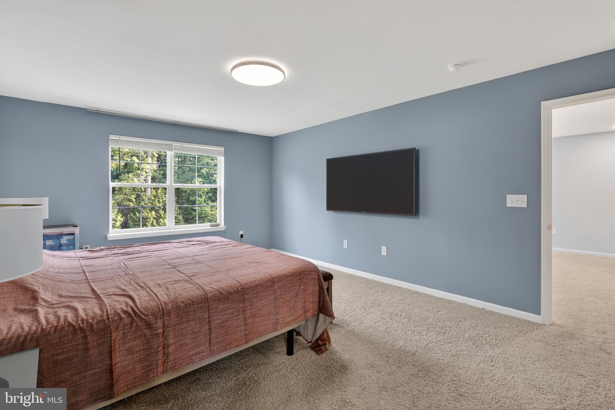 SHELTON KNOLLS - Residential
