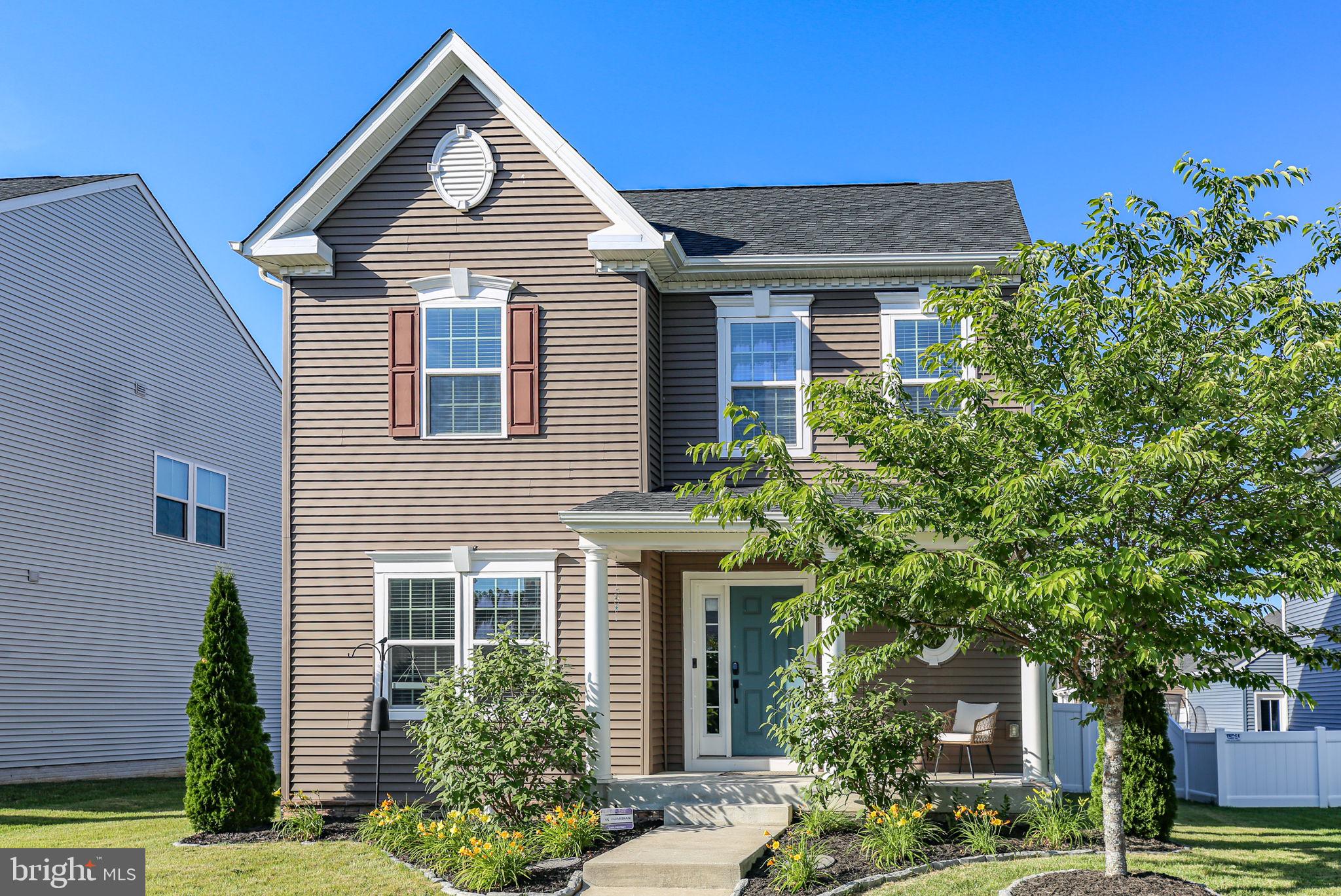 THE VILLAGE AT COURTHOUSE COMMONS - Residential