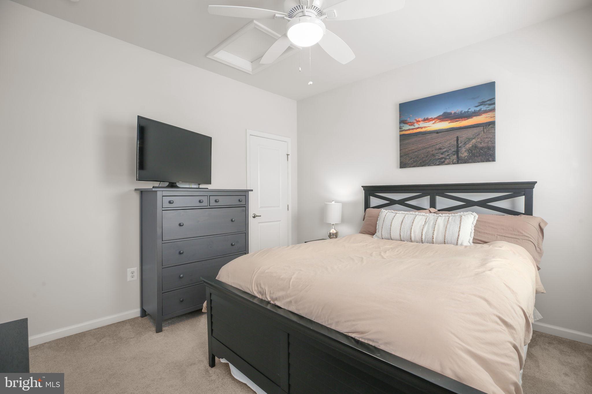 THE VILLAGE AT COURTHOUSE COMMONS - Residential