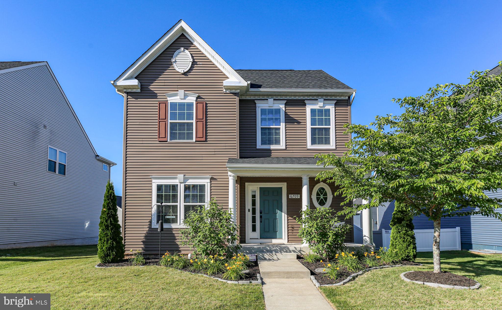THE VILLAGE AT COURTHOUSE COMMONS - Residential