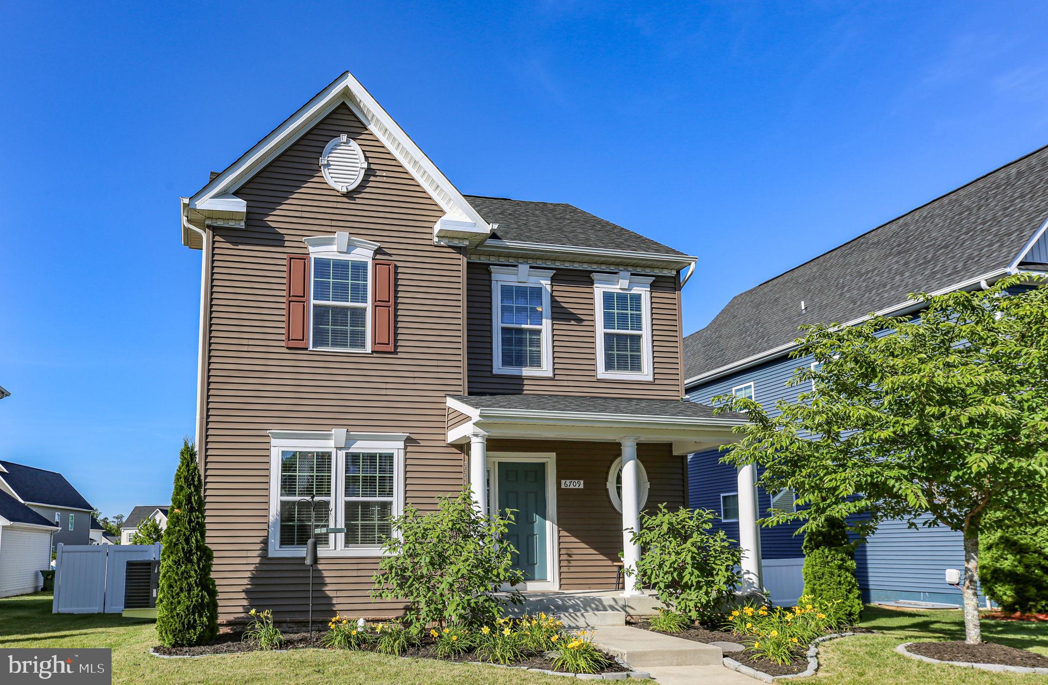 THE VILLAGE AT COURTHOUSE COMMONS - Residential