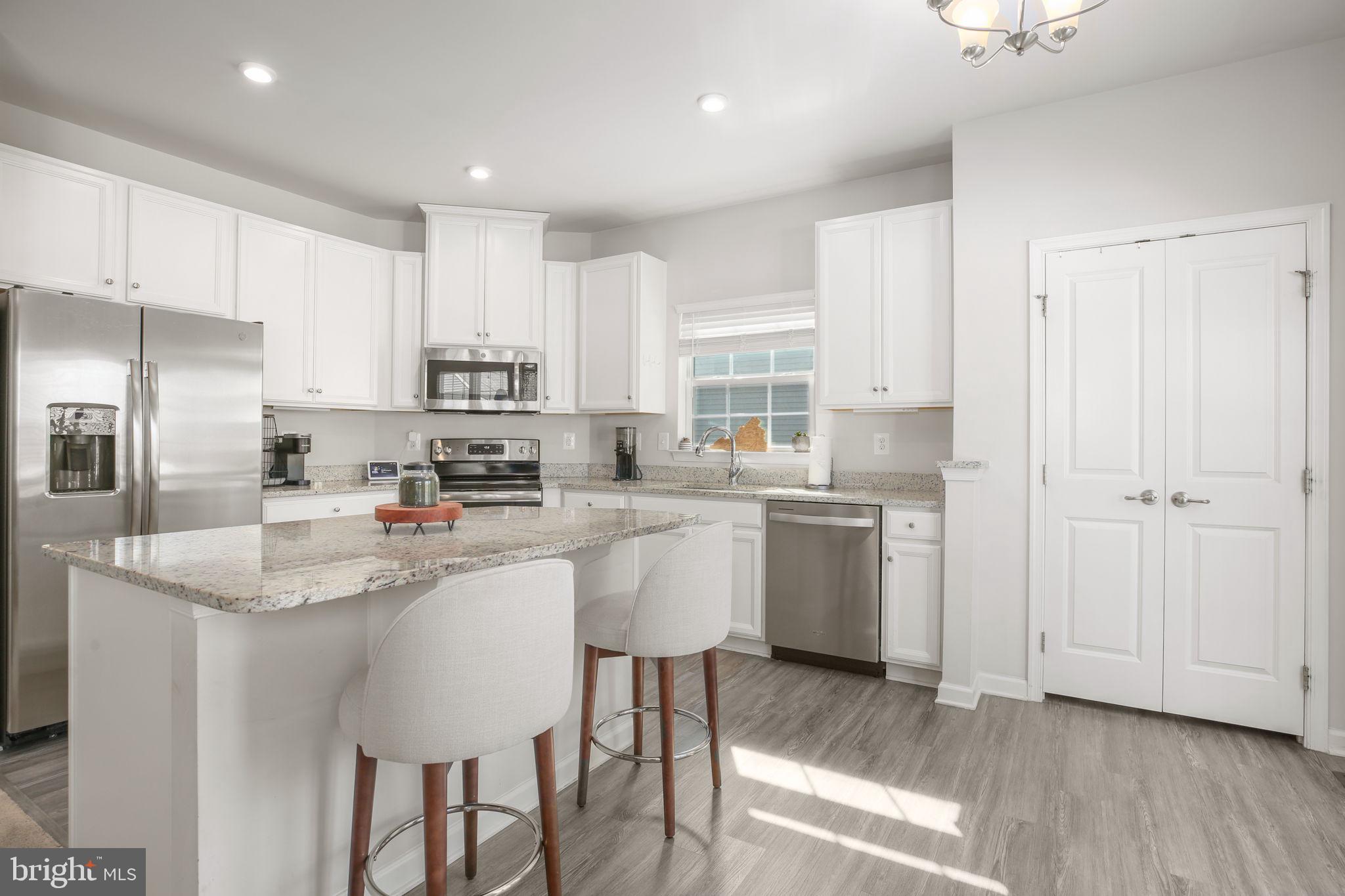 THE VILLAGE AT COURTHOUSE COMMONS - Residential