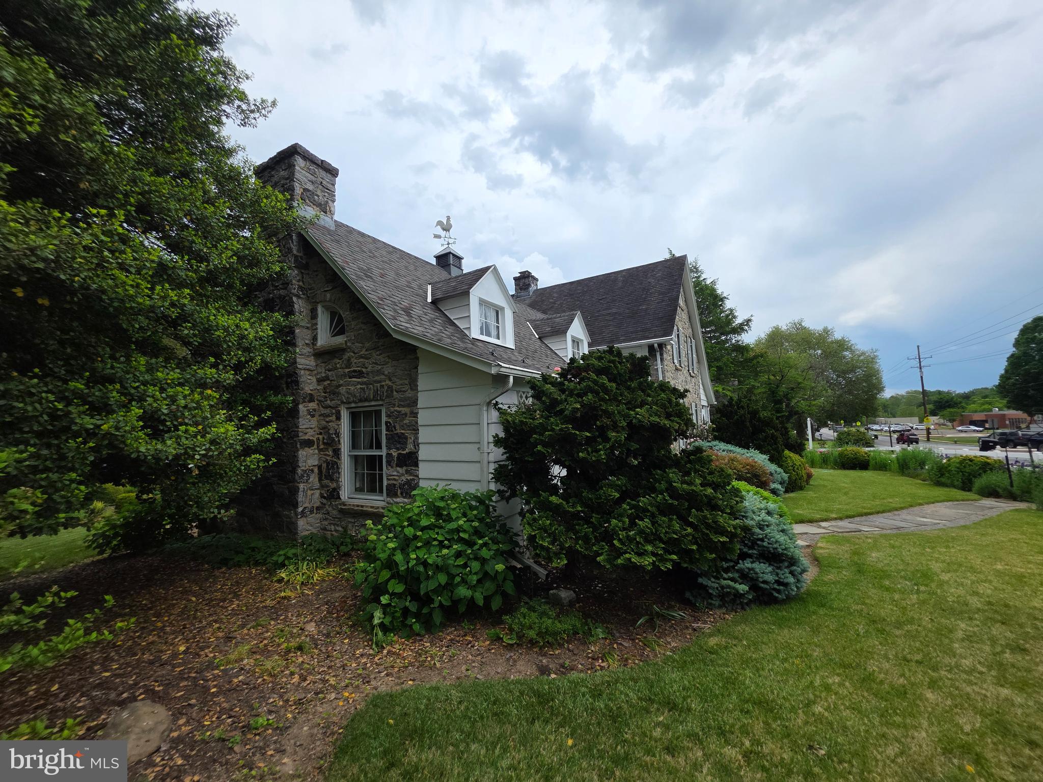FOUNTAIN HEAD - Residential