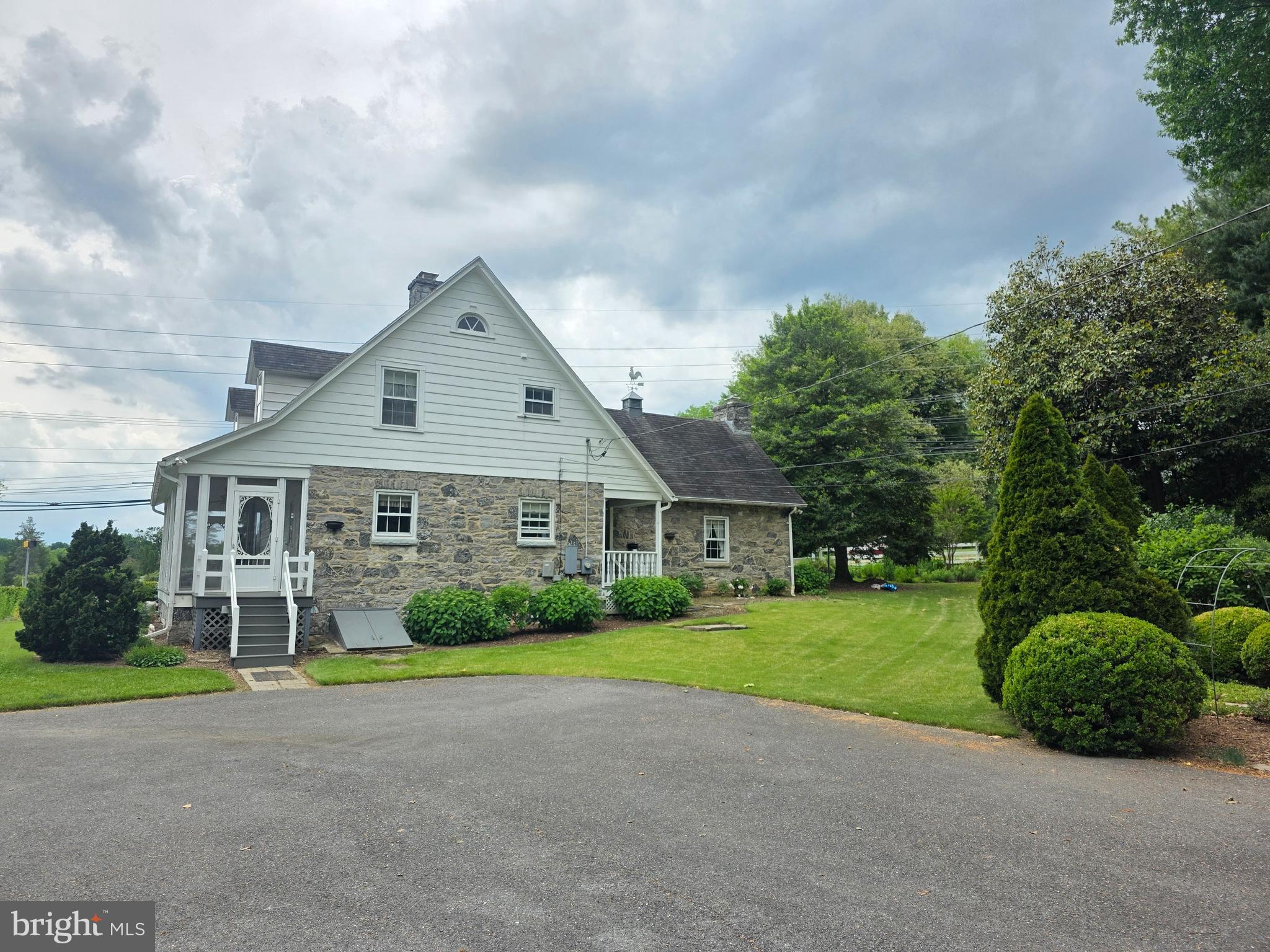 FOUNTAIN HEAD - Residential