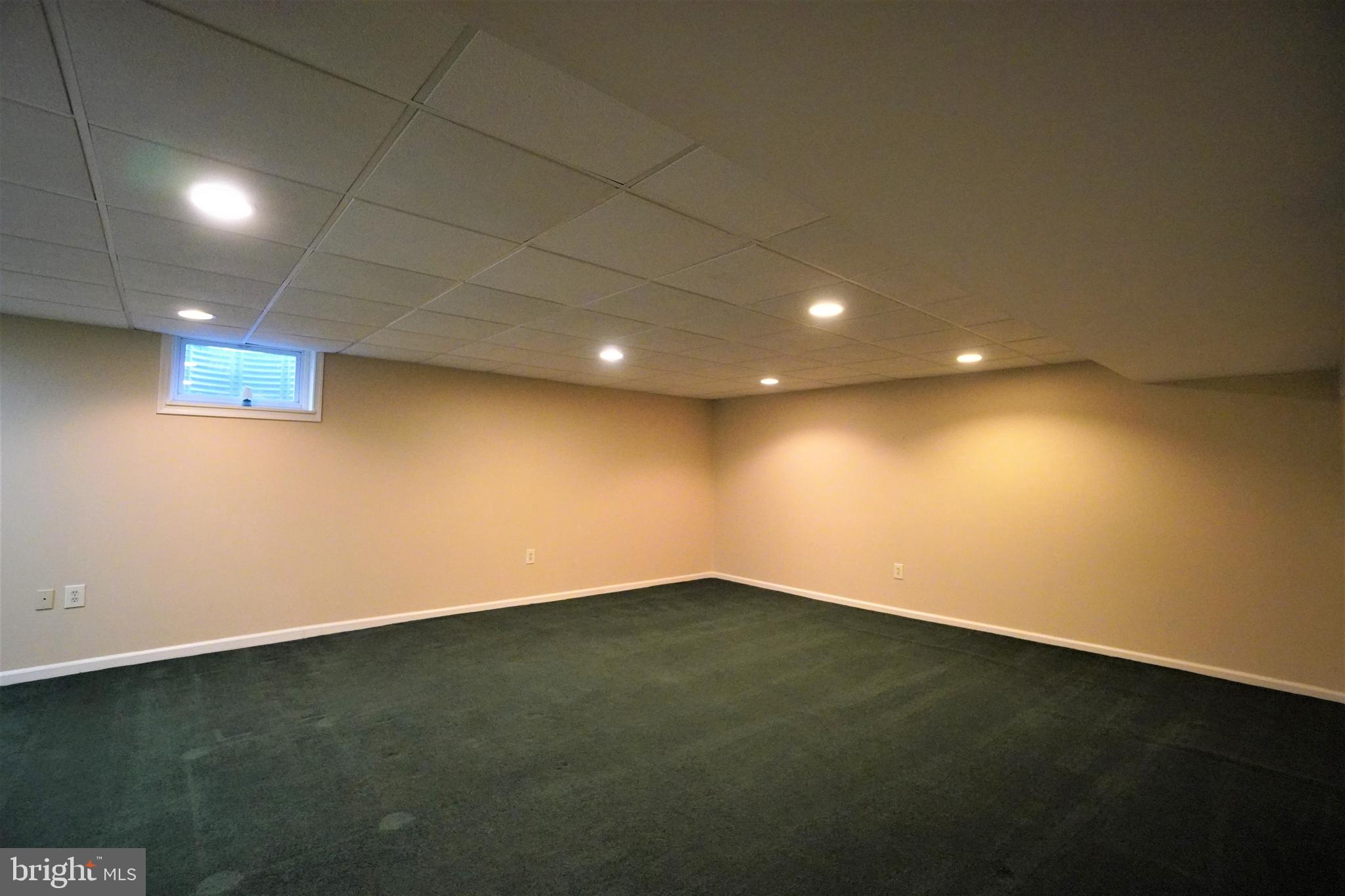 THE GREENS OF DOYL - Residential Lease