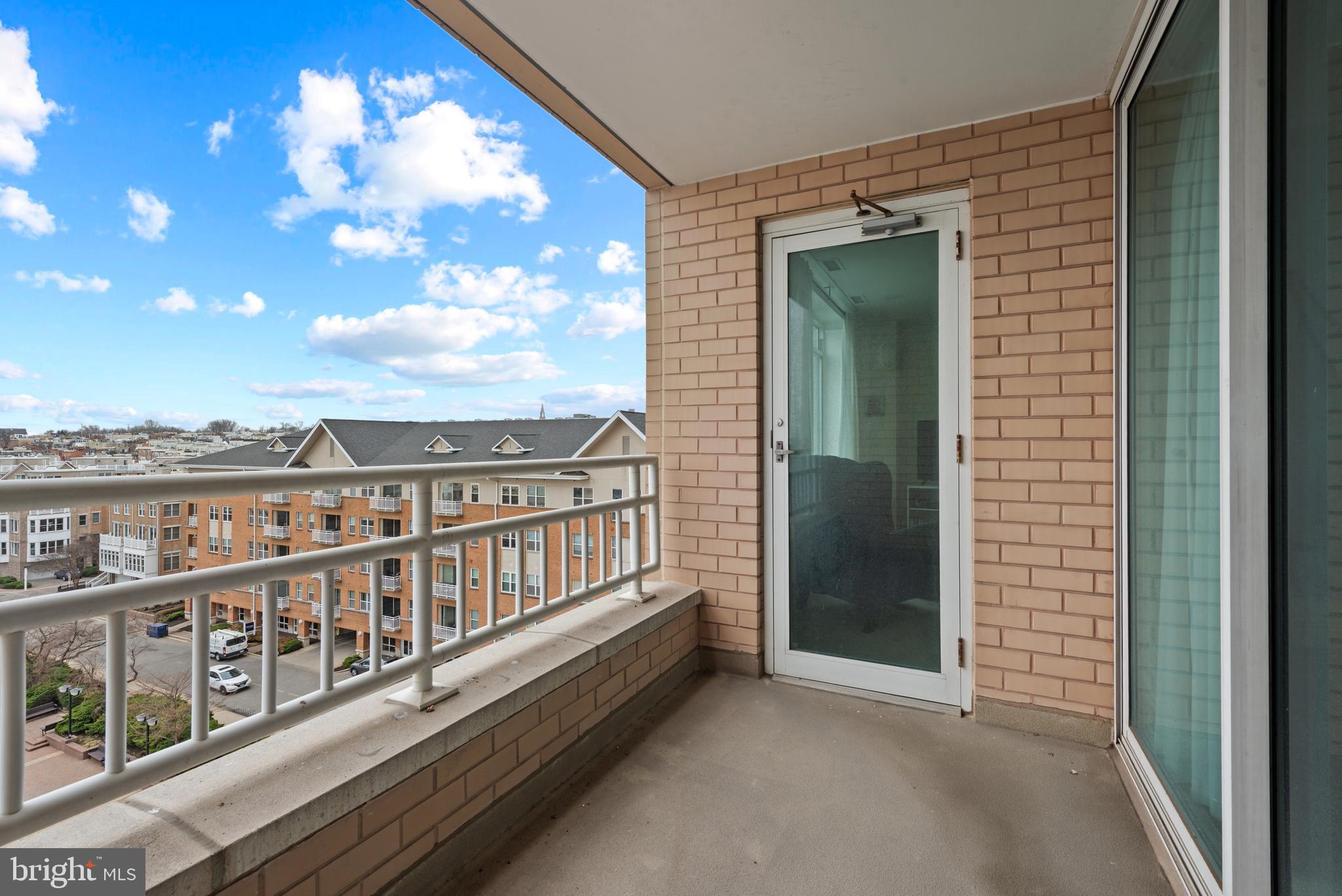 HARBORVIEW - Residential Lease