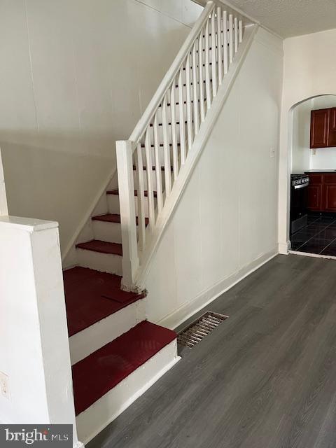 OLDE KENSINGTON - Residential