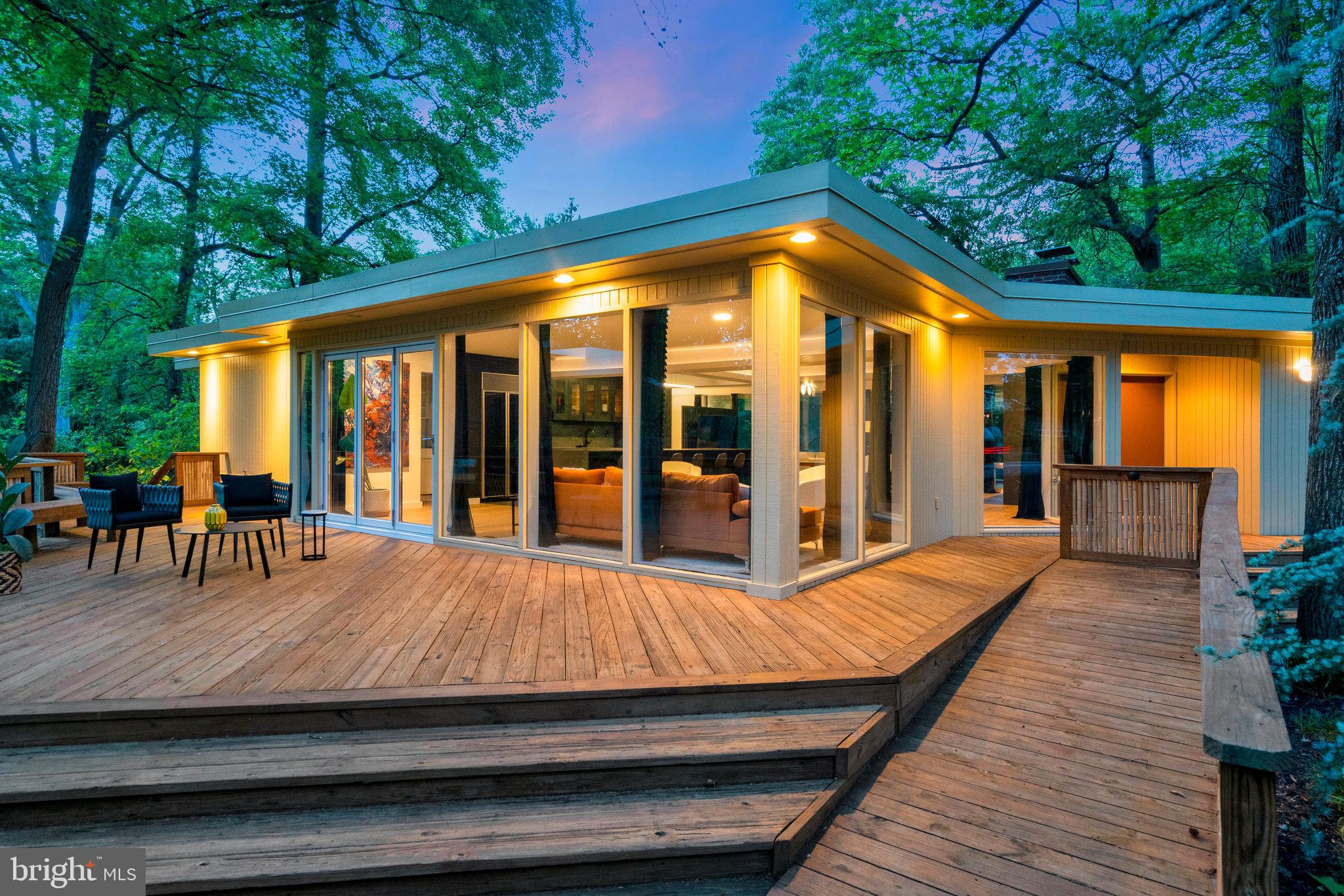 HOLLIN HILLS - Residential