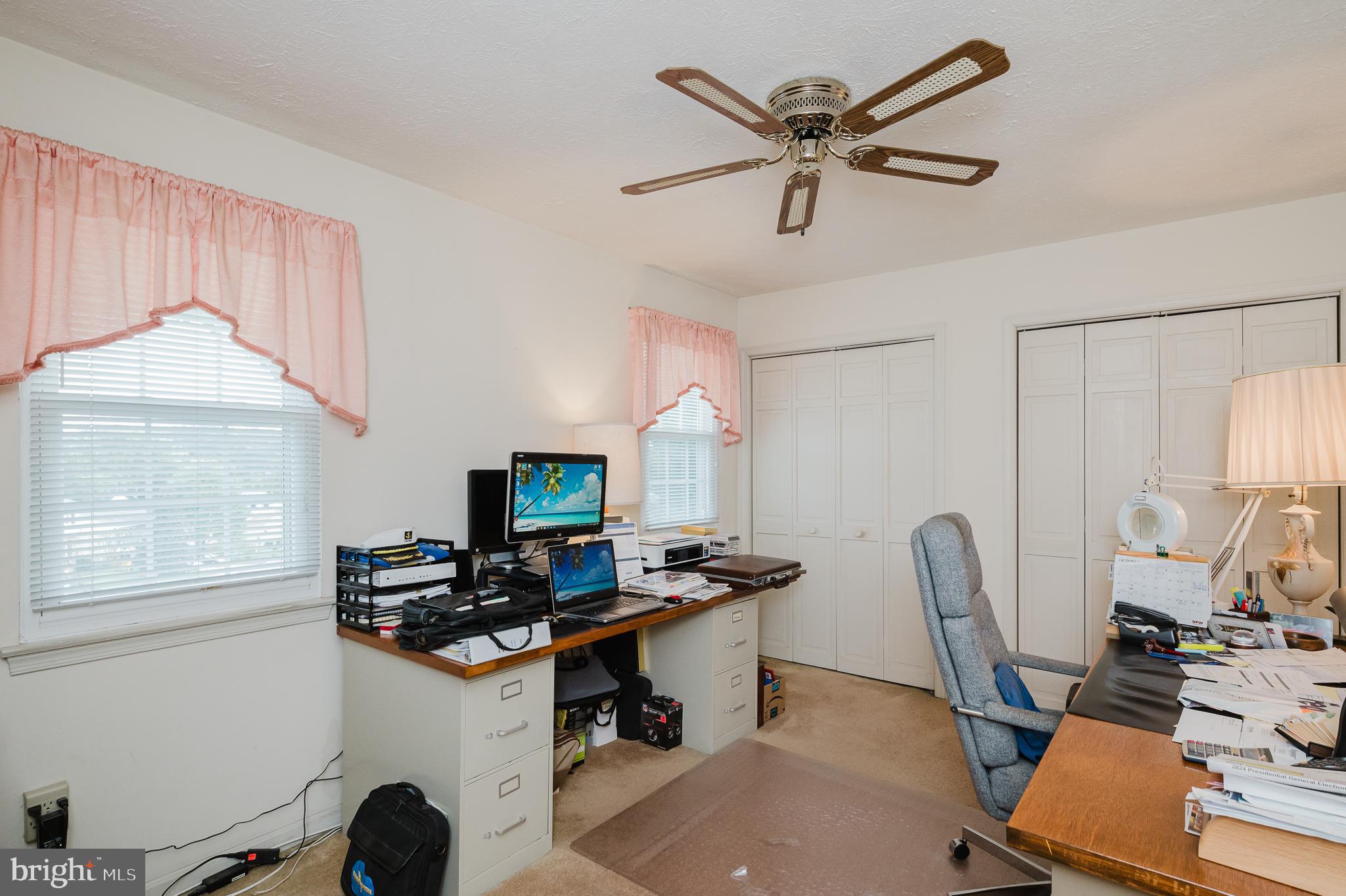 LINTHICUM OAKS - Residential