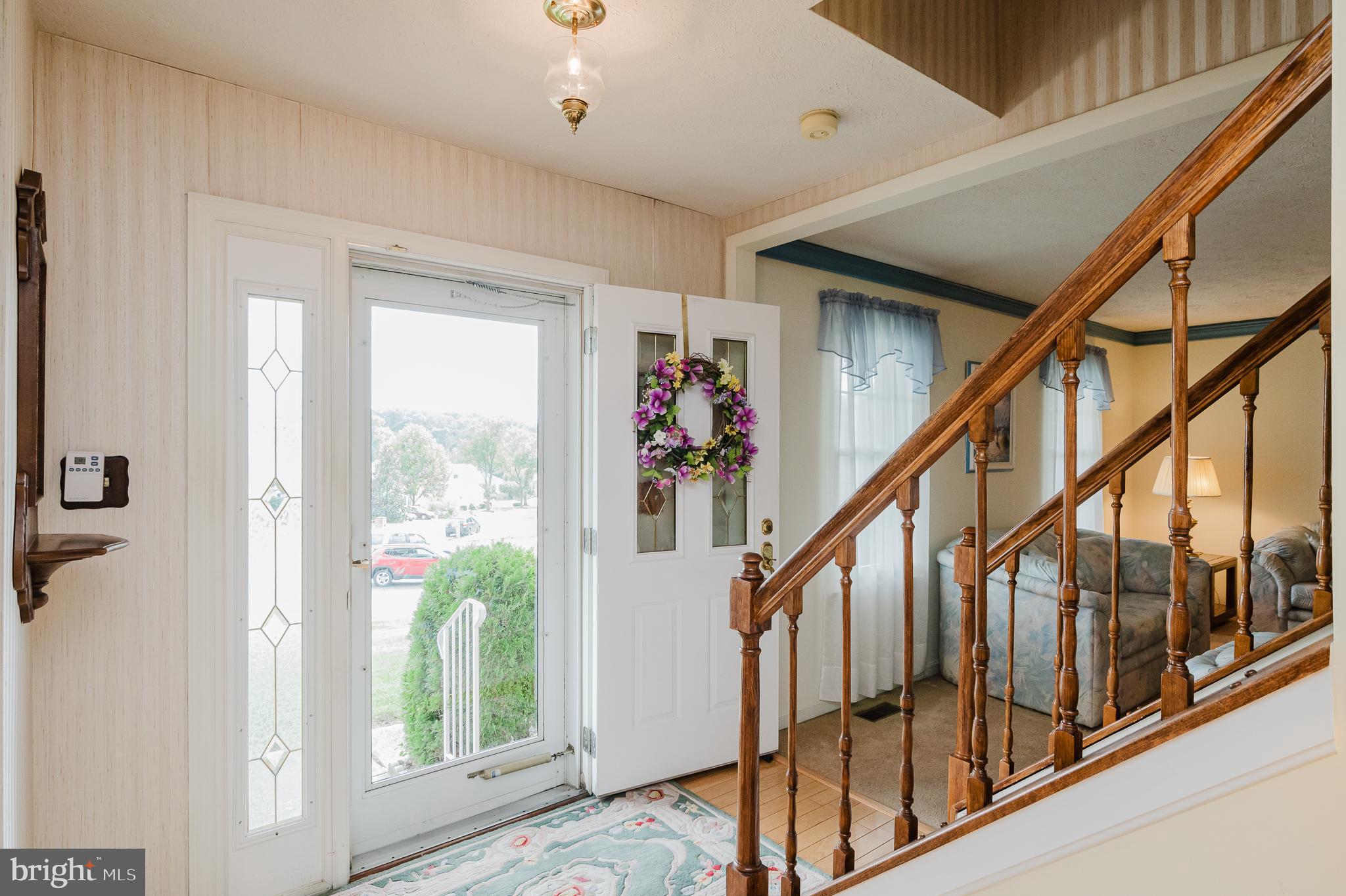 LINTHICUM OAKS - Residential