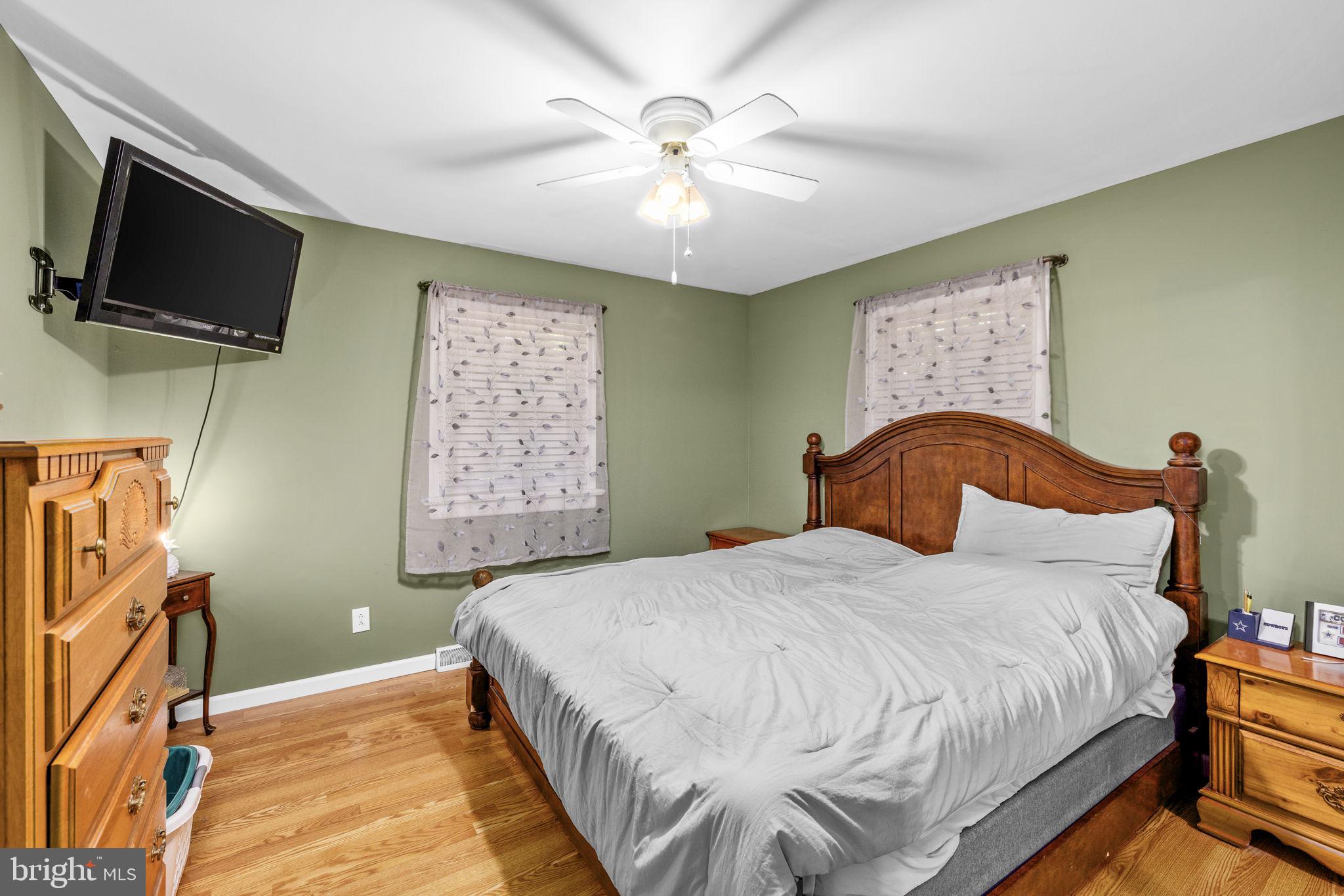 MELTON MANOR - Residential