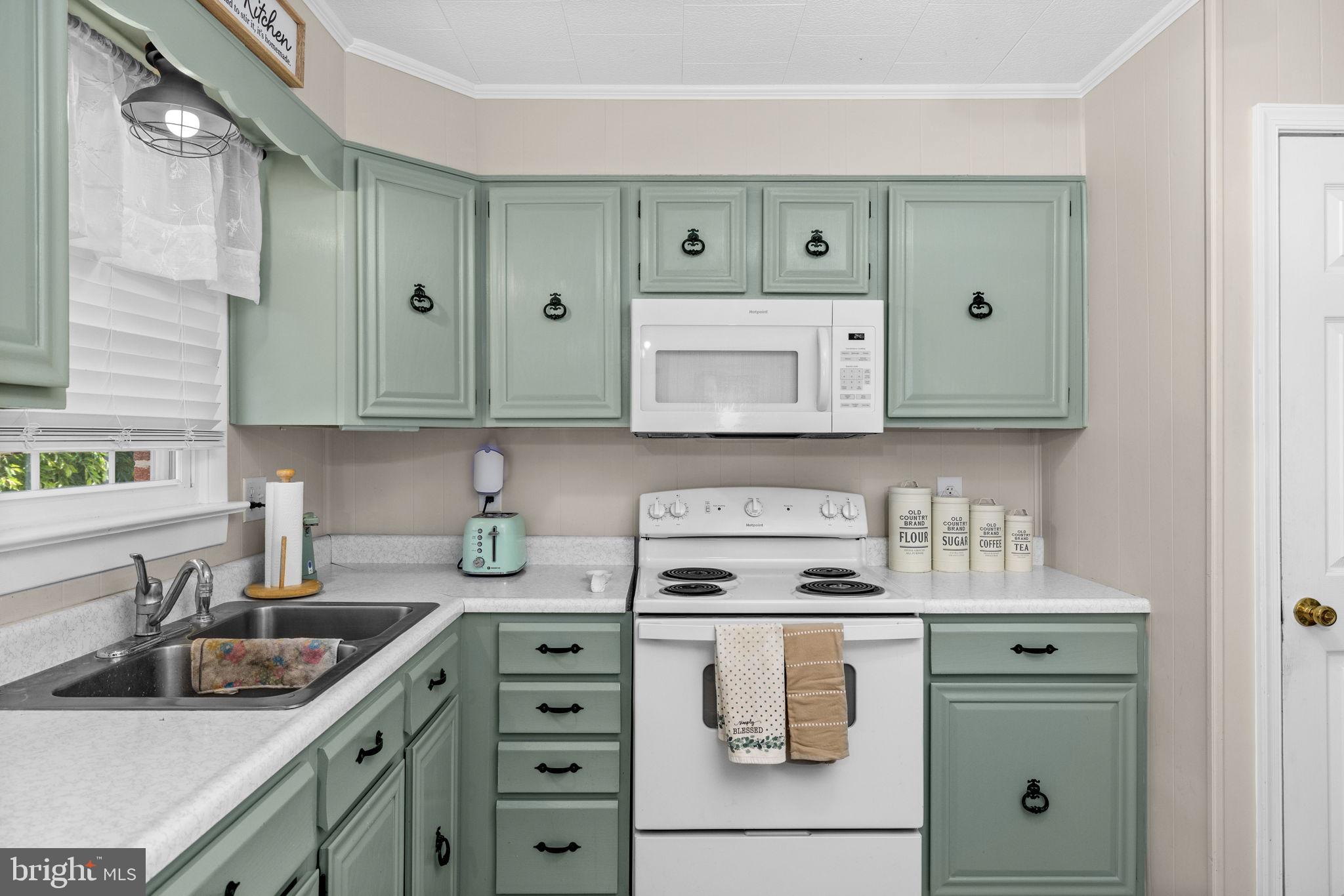 MELTON MANOR - Residential