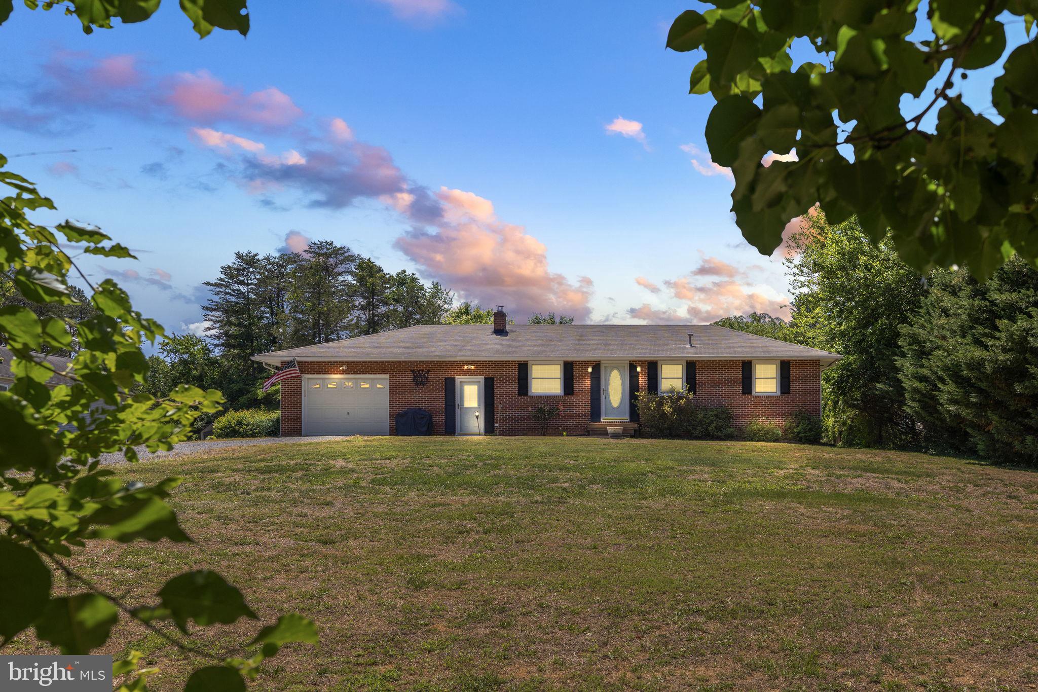 MELTON MANOR - Residential