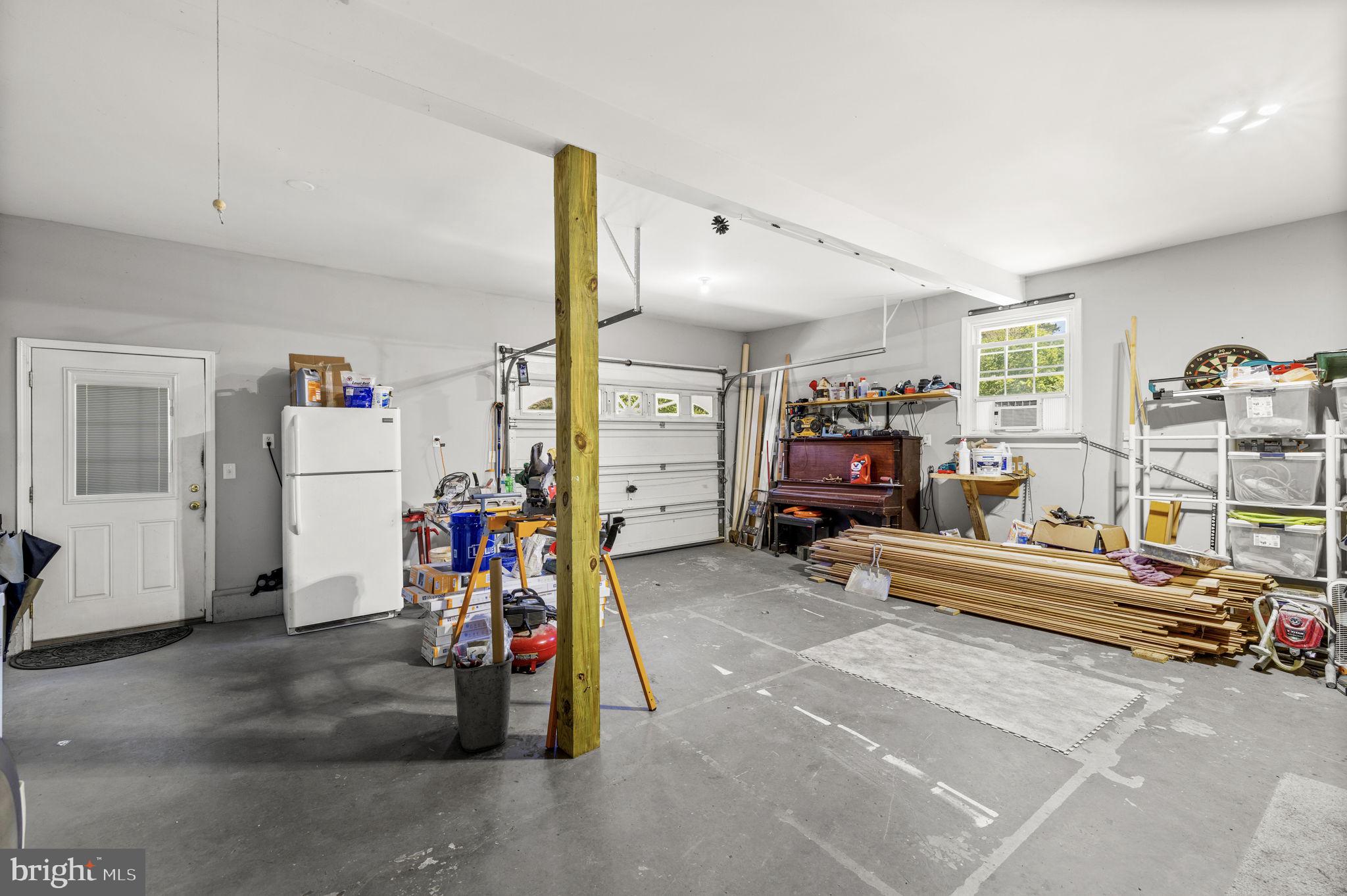 MELTON MANOR - Residential