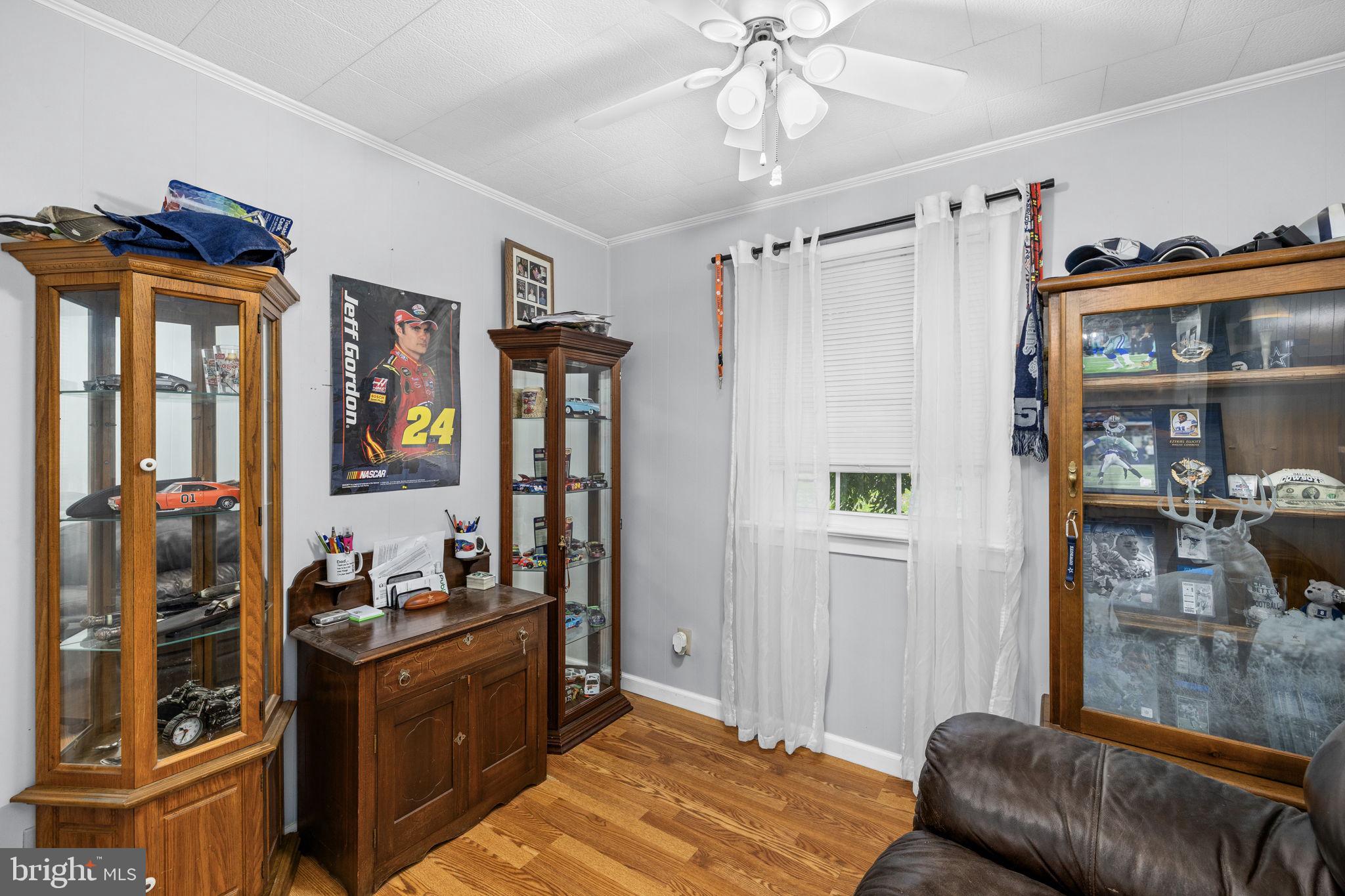 MELTON MANOR - Residential