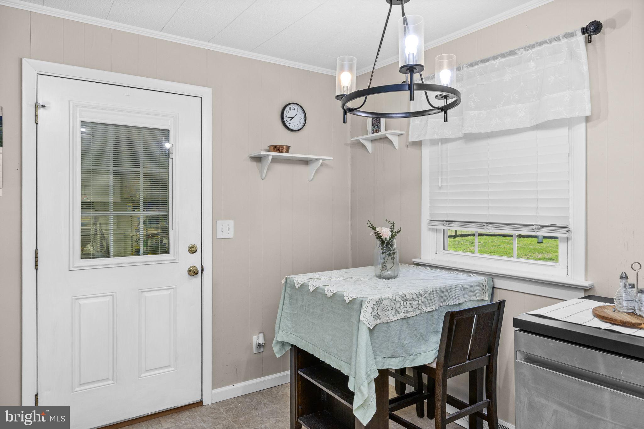MELTON MANOR - Residential