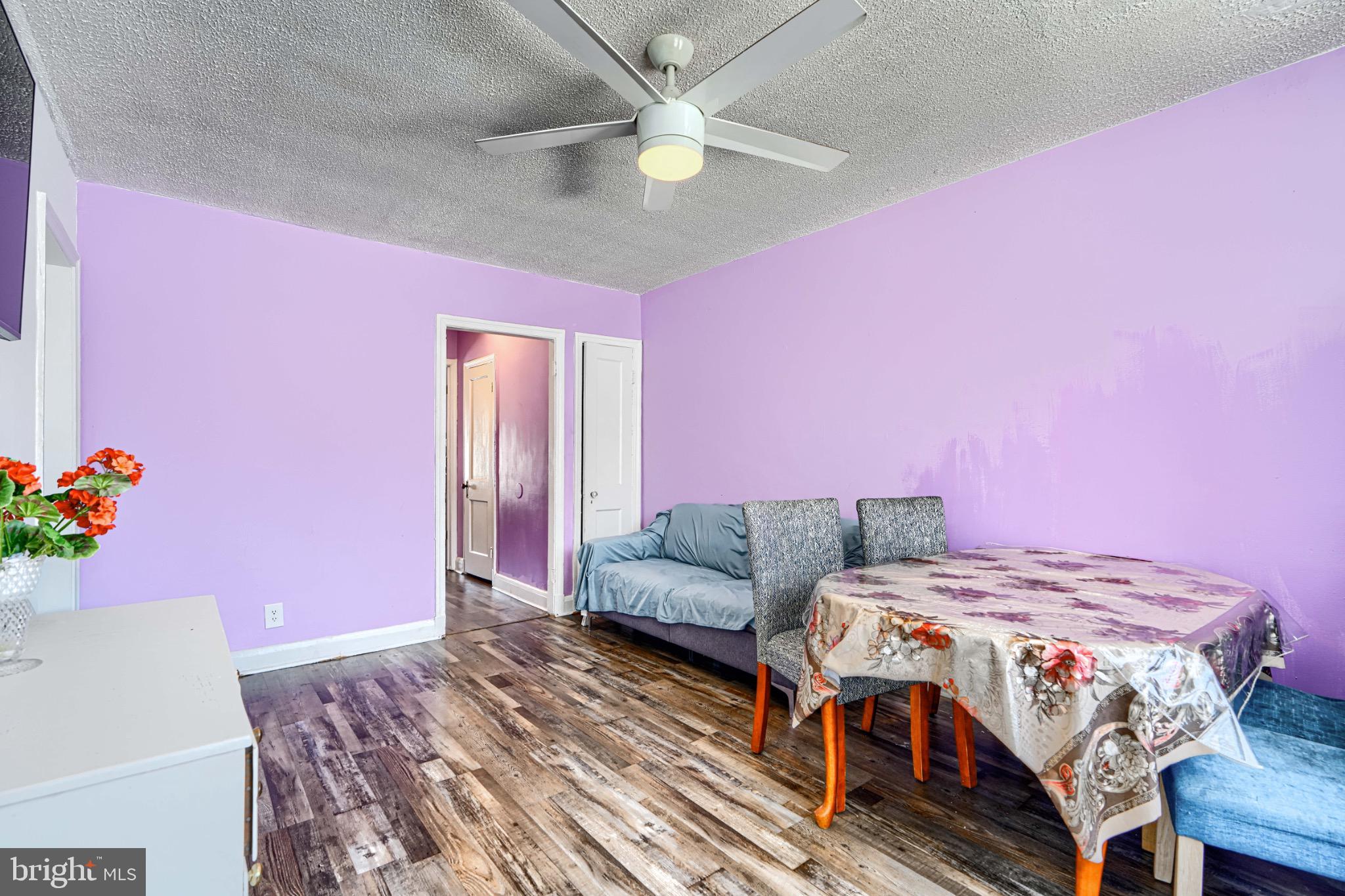GREEKTOWN - Residential