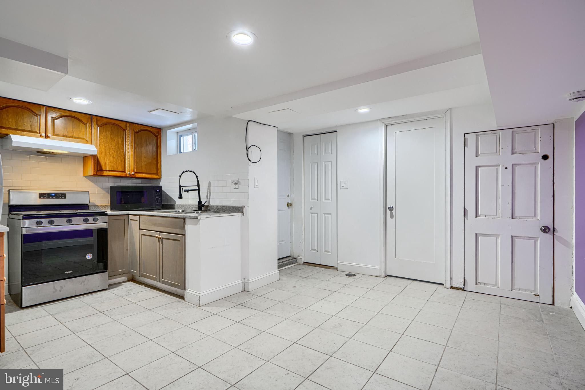 GREEKTOWN - Residential