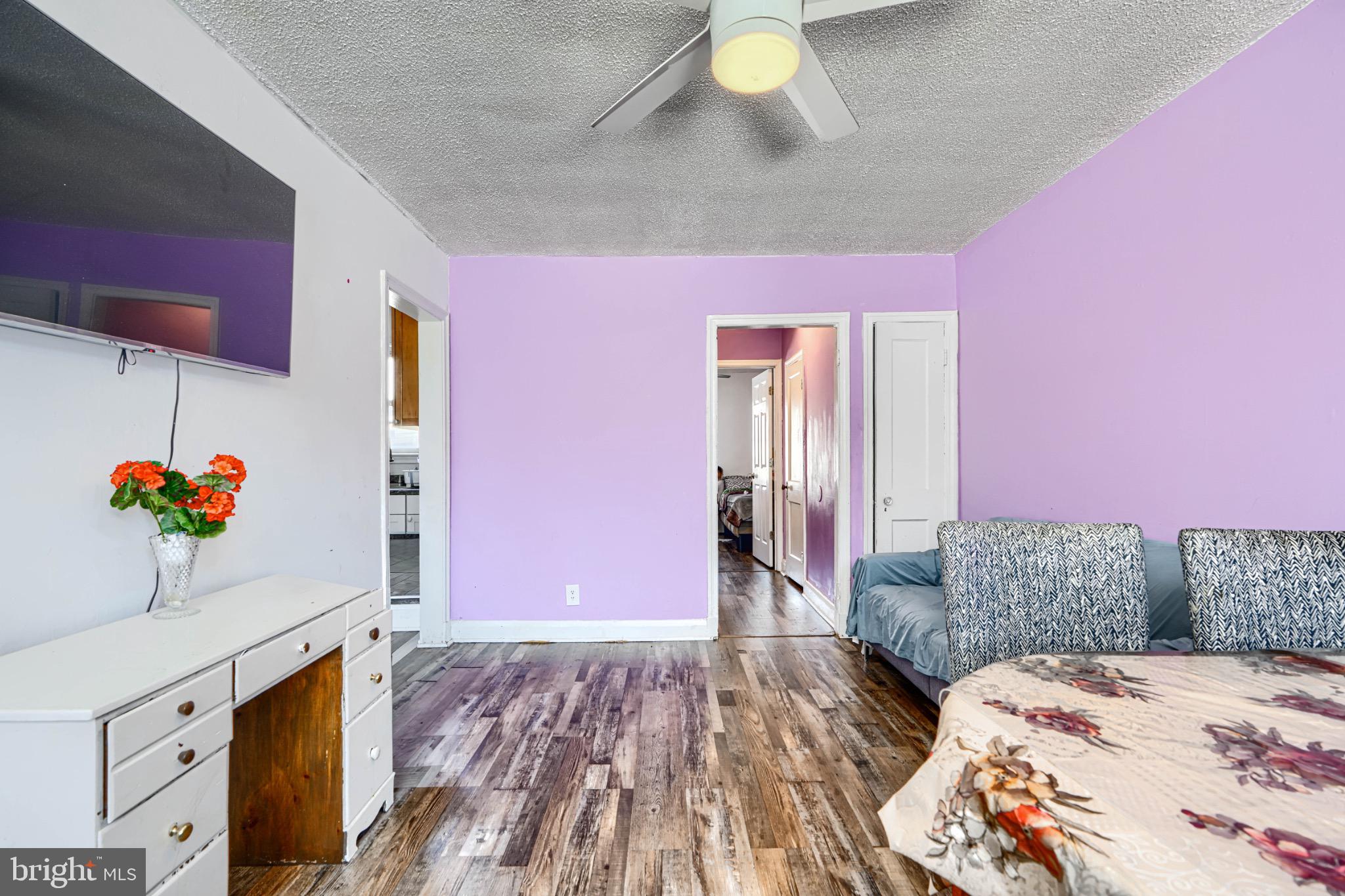 GREEKTOWN - Residential