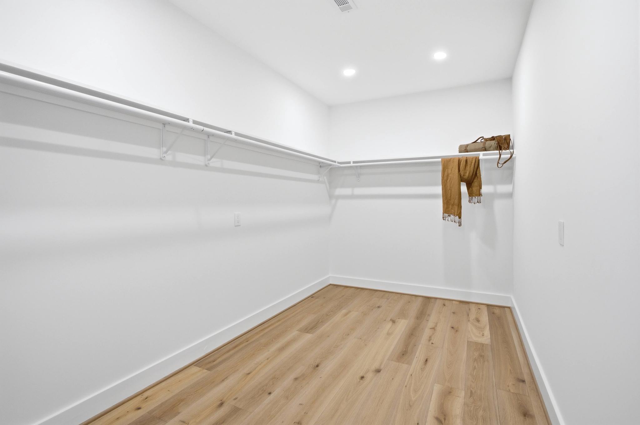 FENWICK PARK - Residential