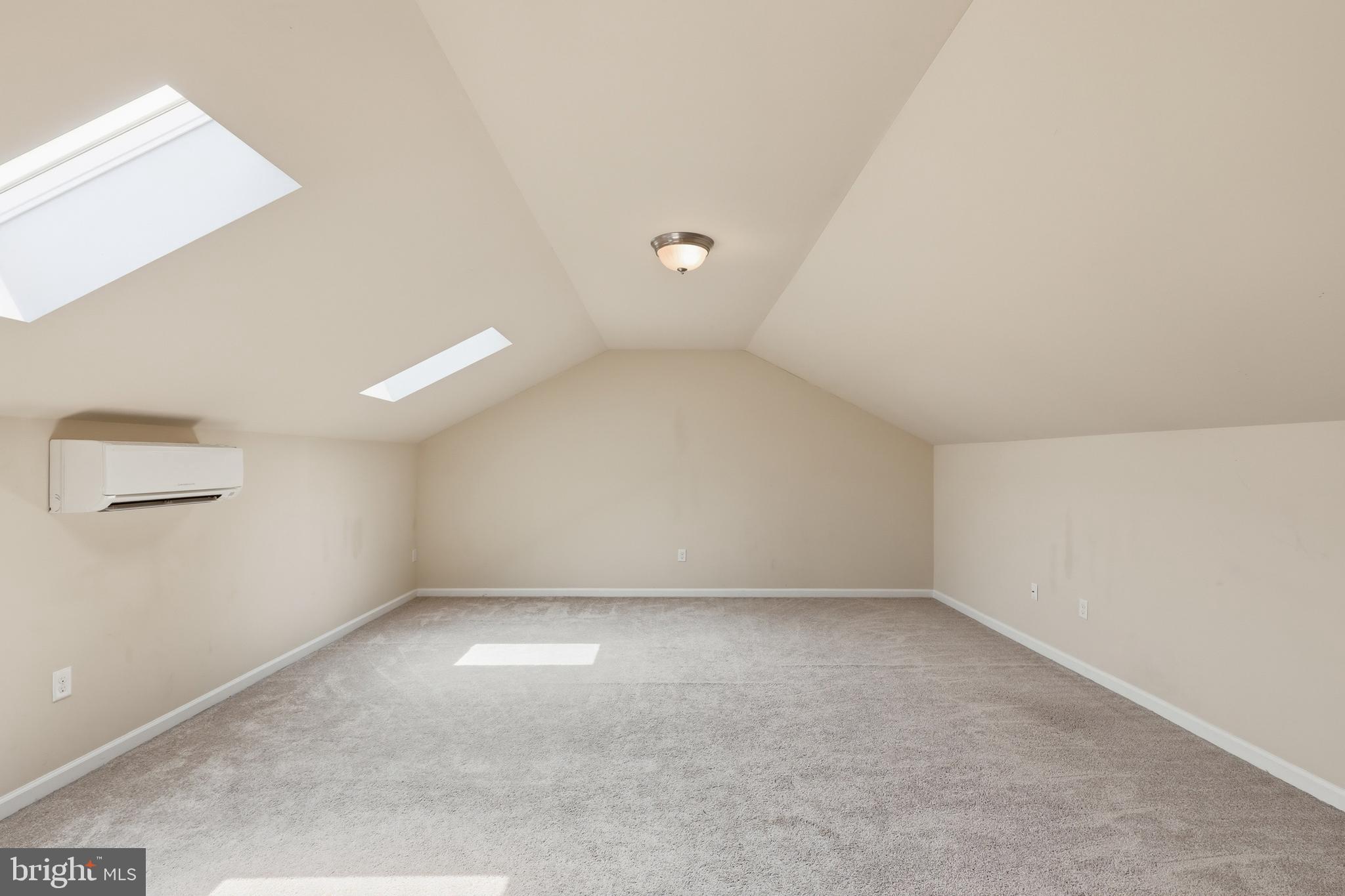 WYNSOME KNOLL - Residential