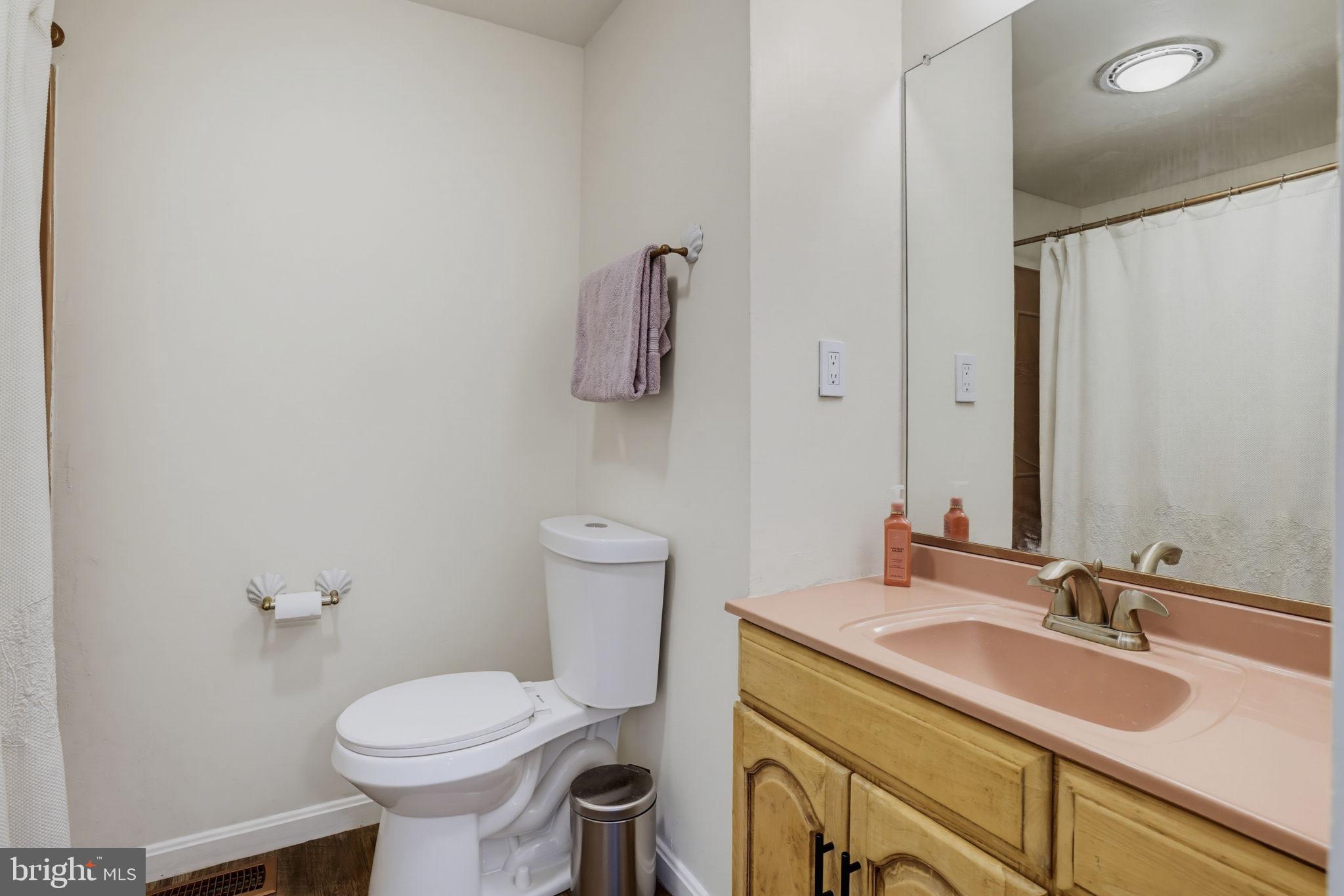 REGAL ESTATES - Residential