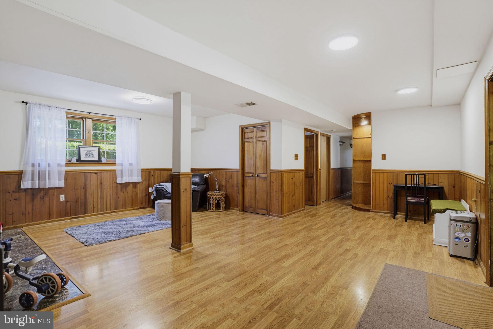 REGAL ESTATES - Residential