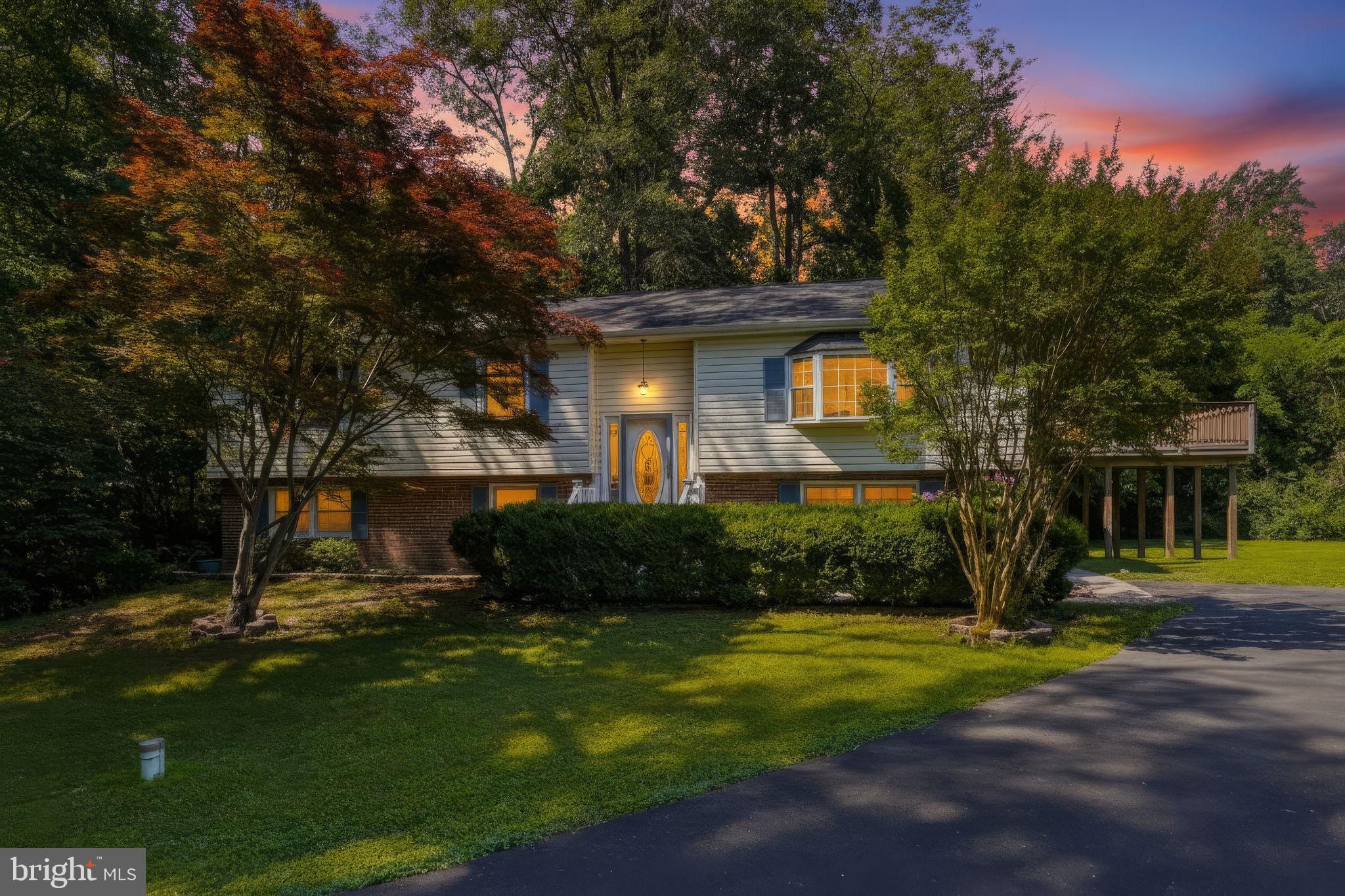 REGAL ESTATES - Residential
