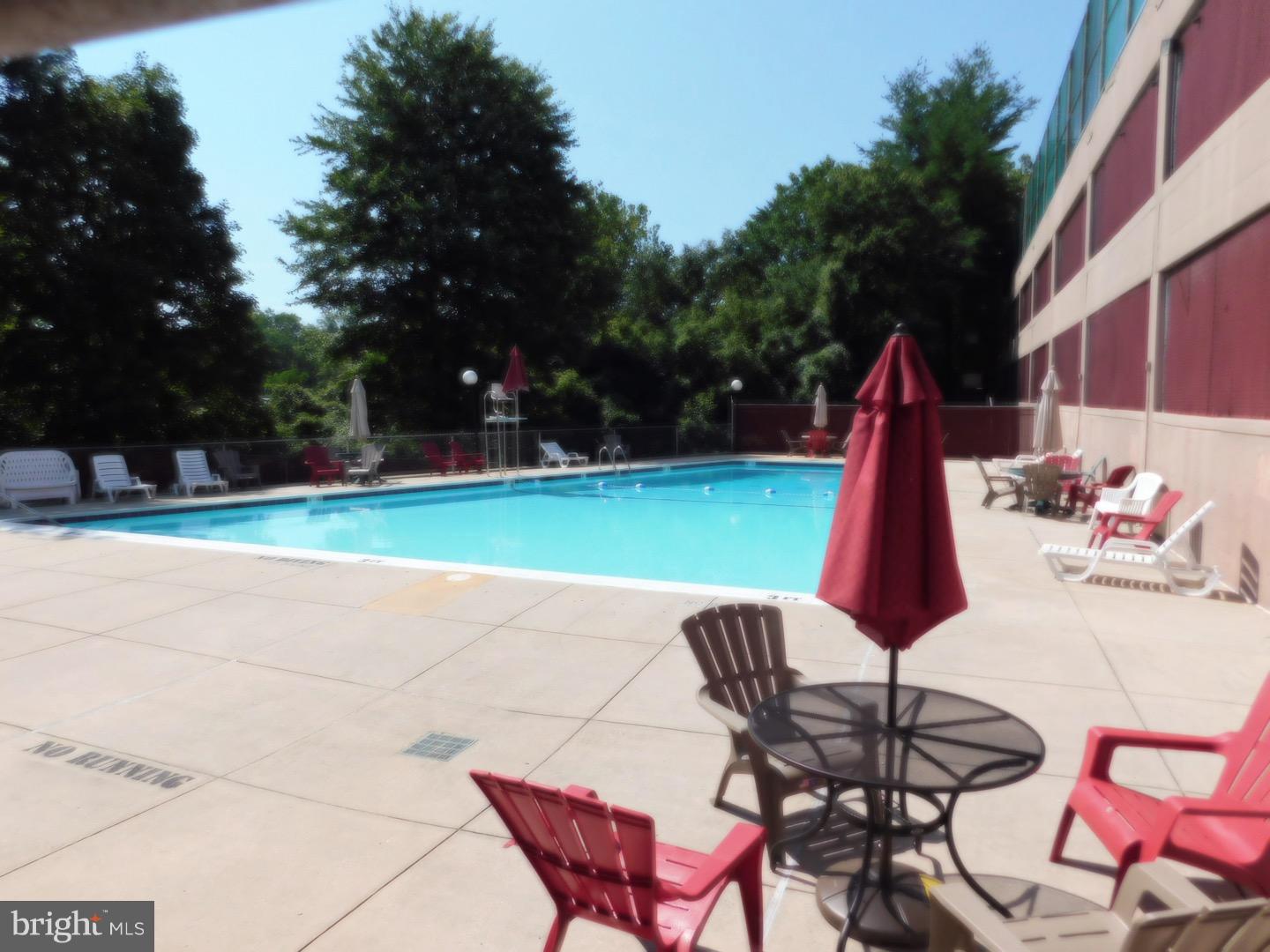 RACQUET CLUB - Residential