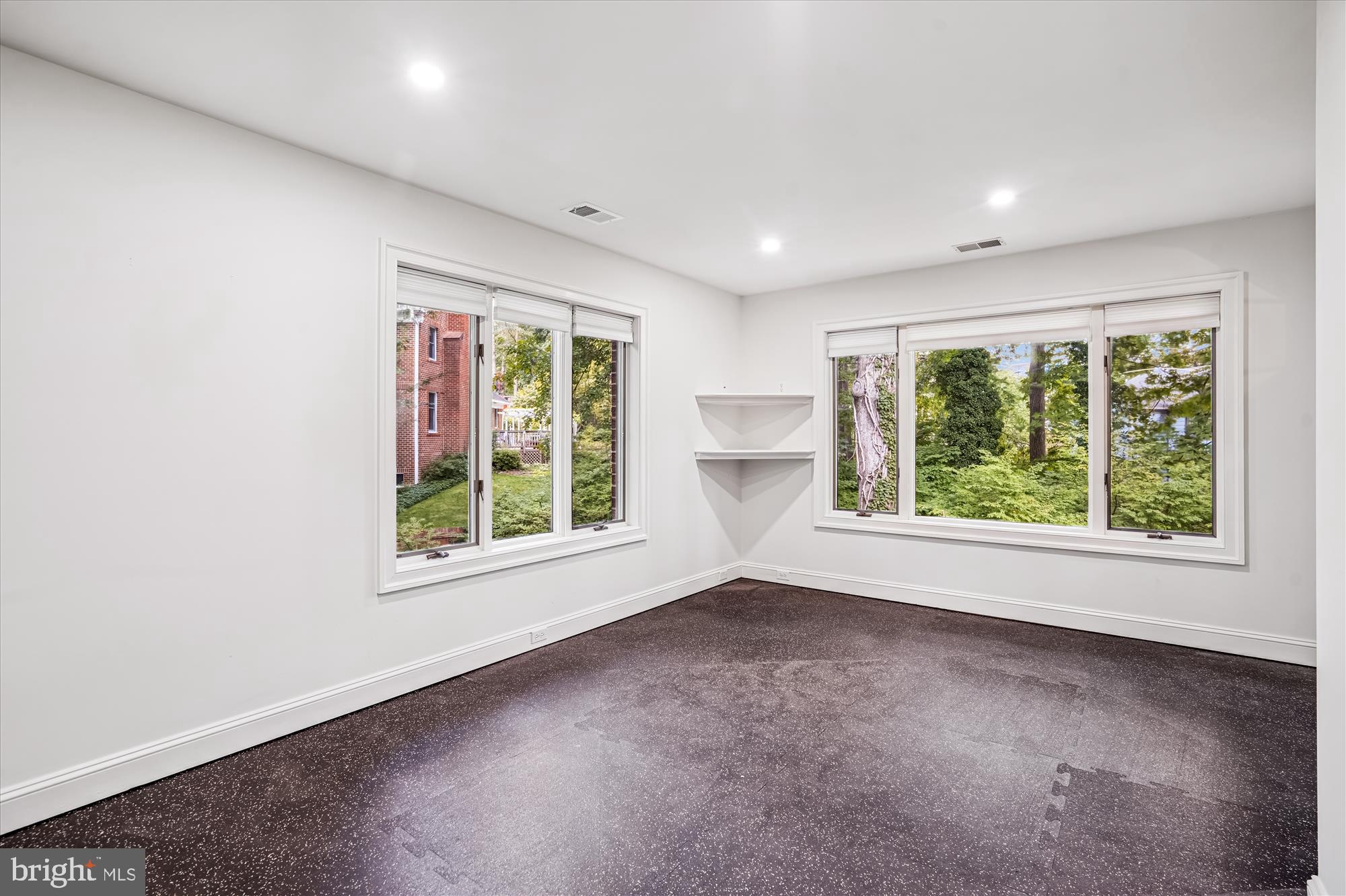 BEVERLY FARMS - Residential