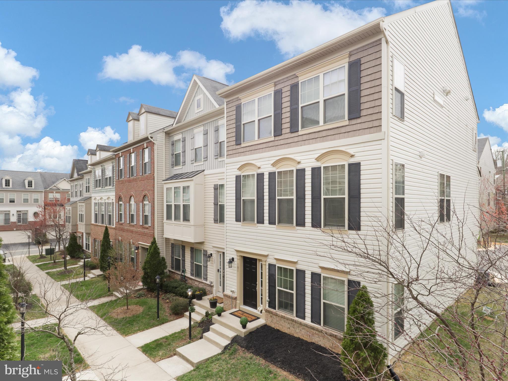 OCCOQUAN HEIGHTS - Residential