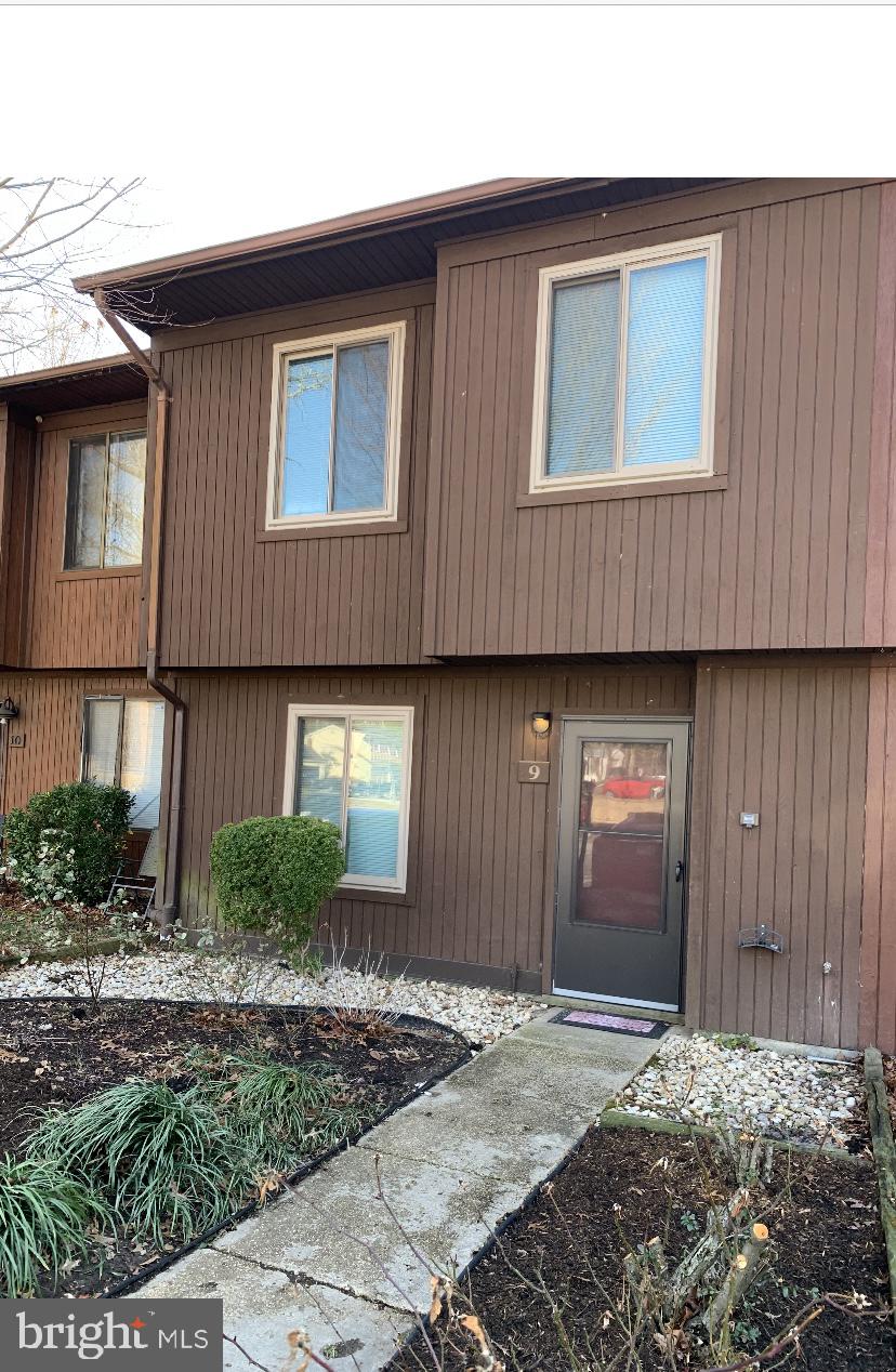 ST CHARLES SUB - WAKEFIELD - Residential Lease
