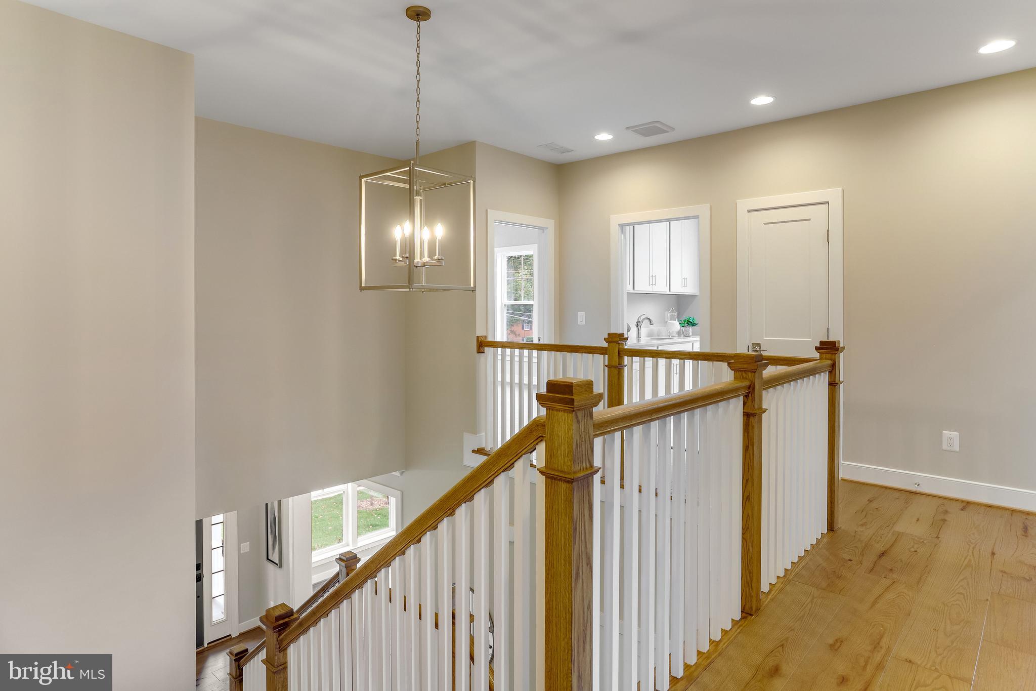 STONEWALL MANOR - Residential