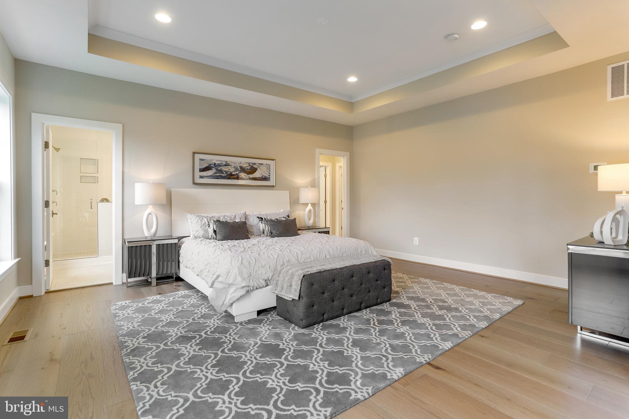 STONEWALL MANOR - Residential