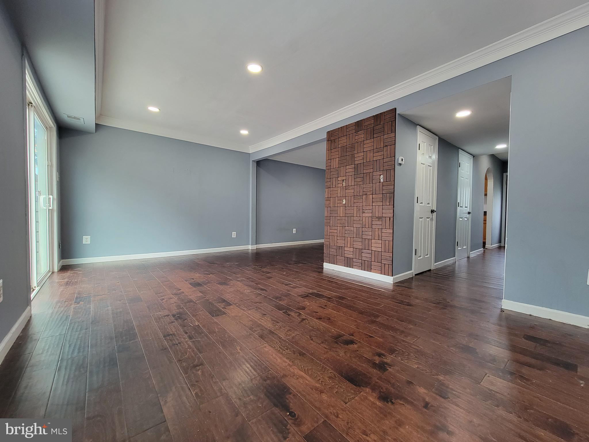 WILLOWBROOK - Residential
