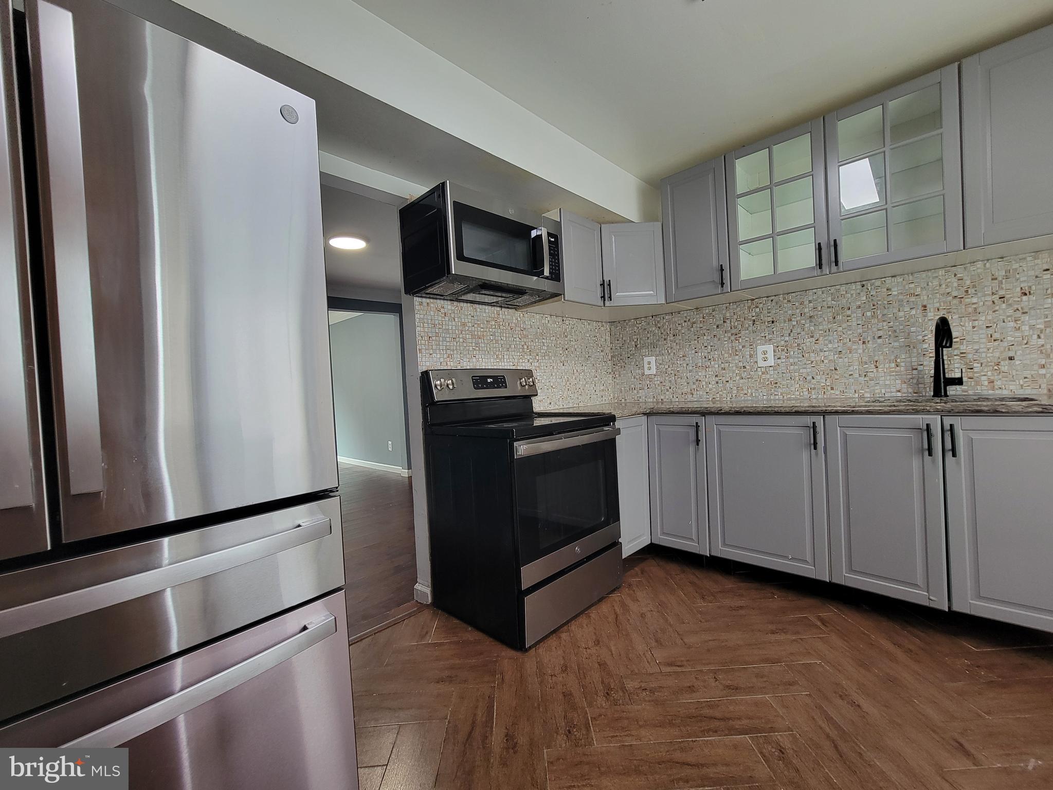 WILLOWBROOK - Residential