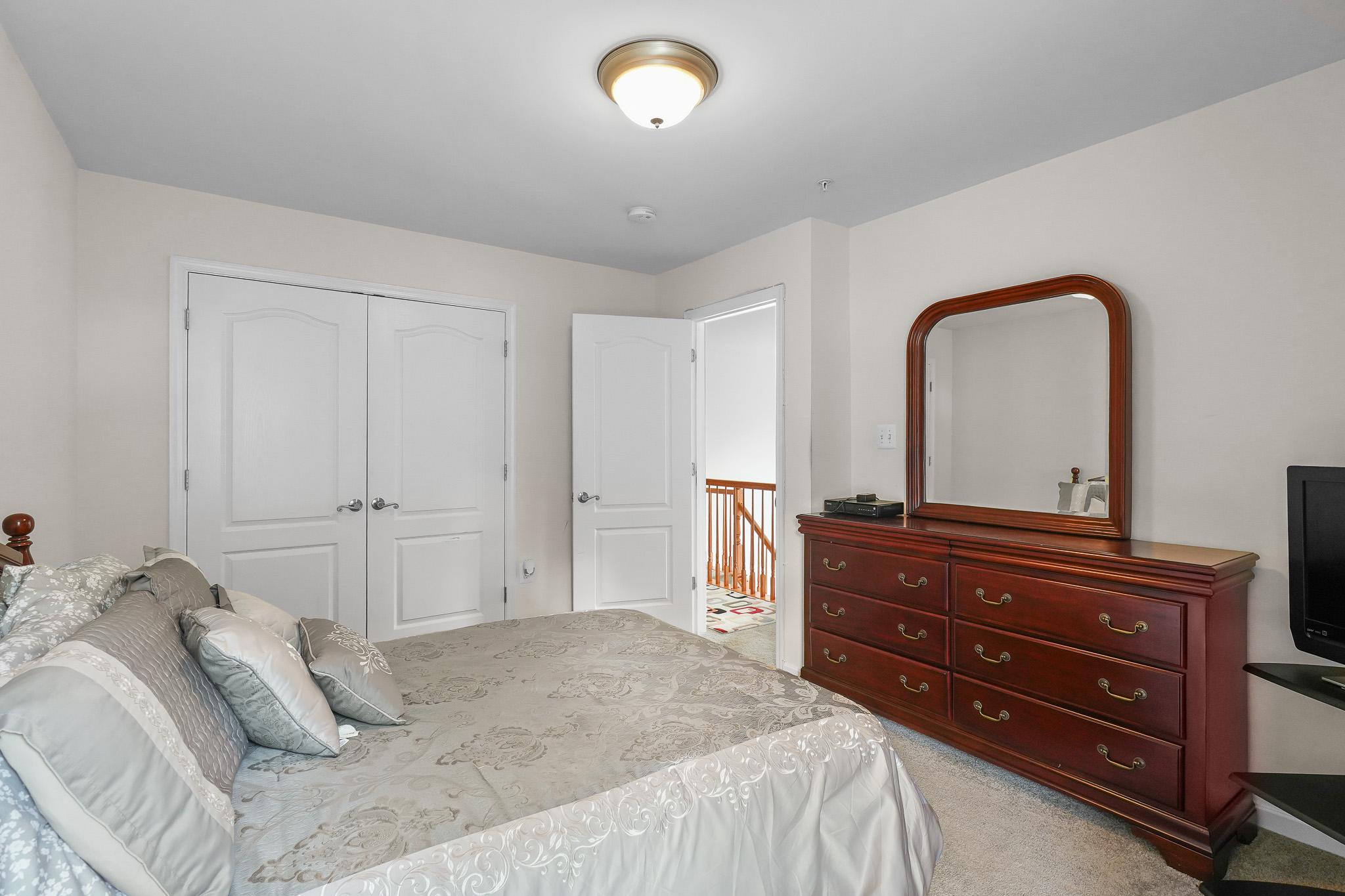 TOWNSEND - Residential