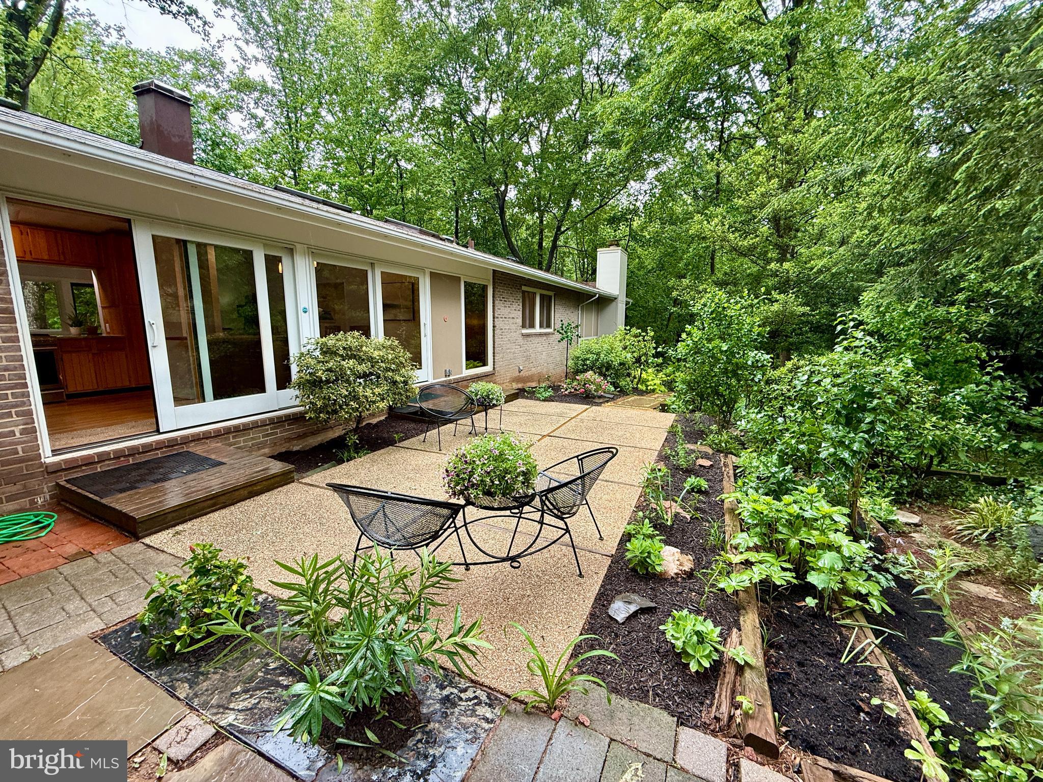 CARDEROCK SPRINGS - Residential
