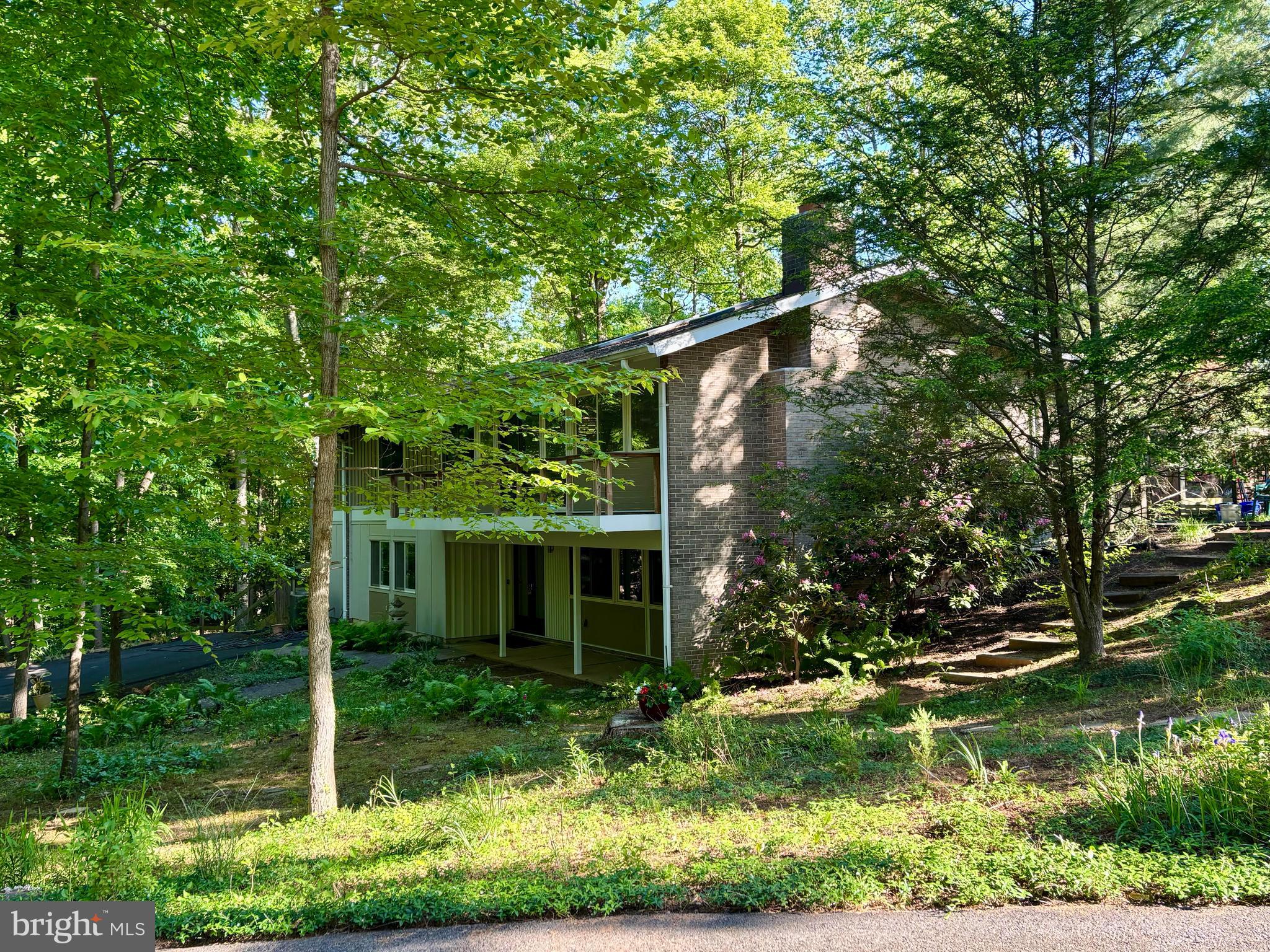 CARDEROCK SPRINGS - Residential