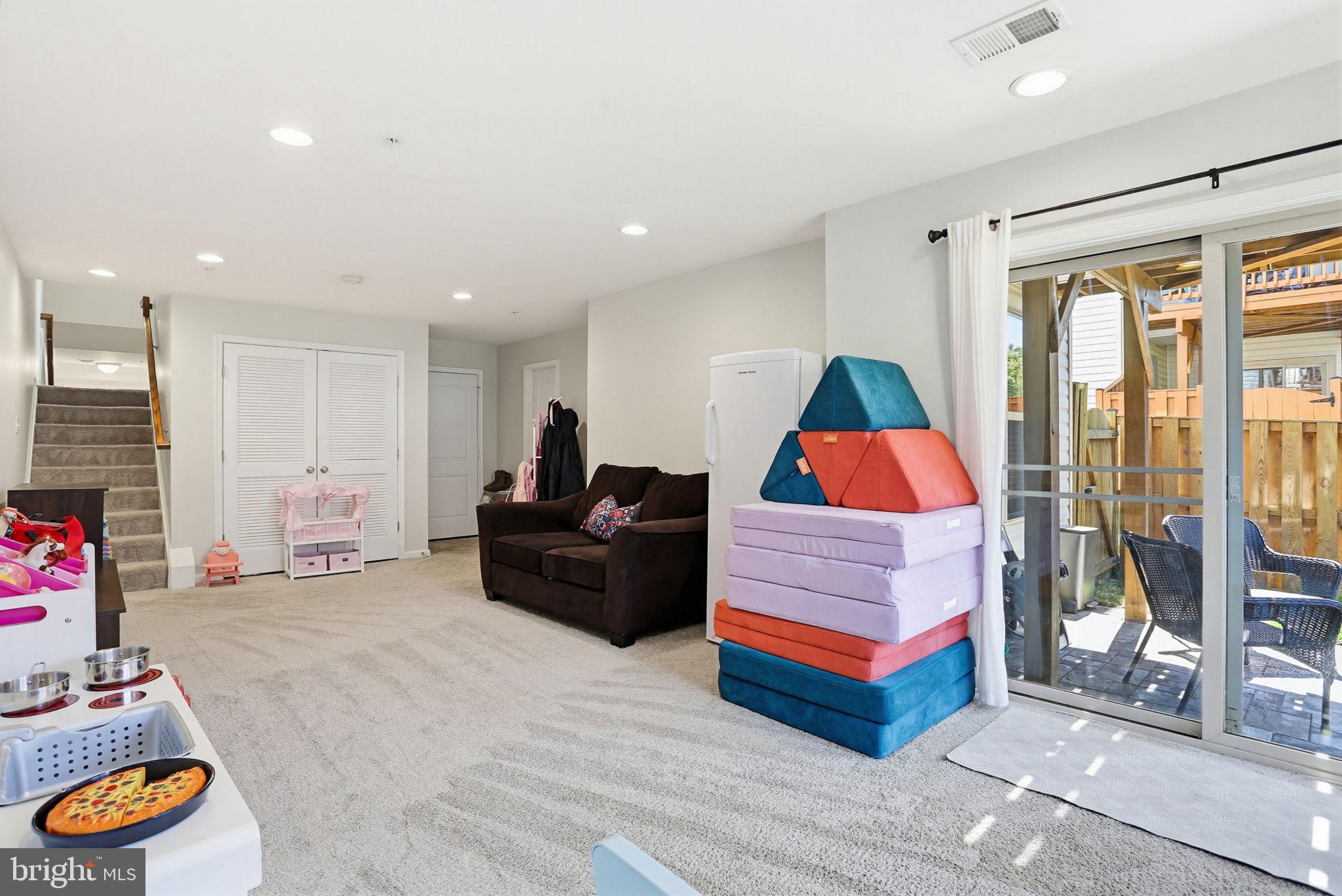 CANTERBURY VILLAGE - Residential