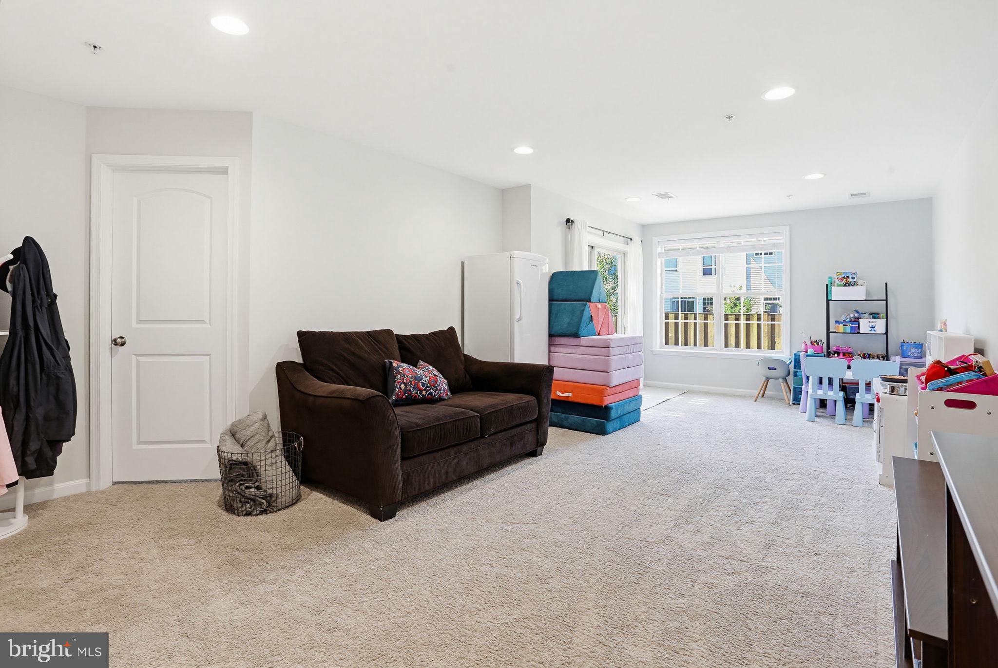 CANTERBURY VILLAGE - Residential