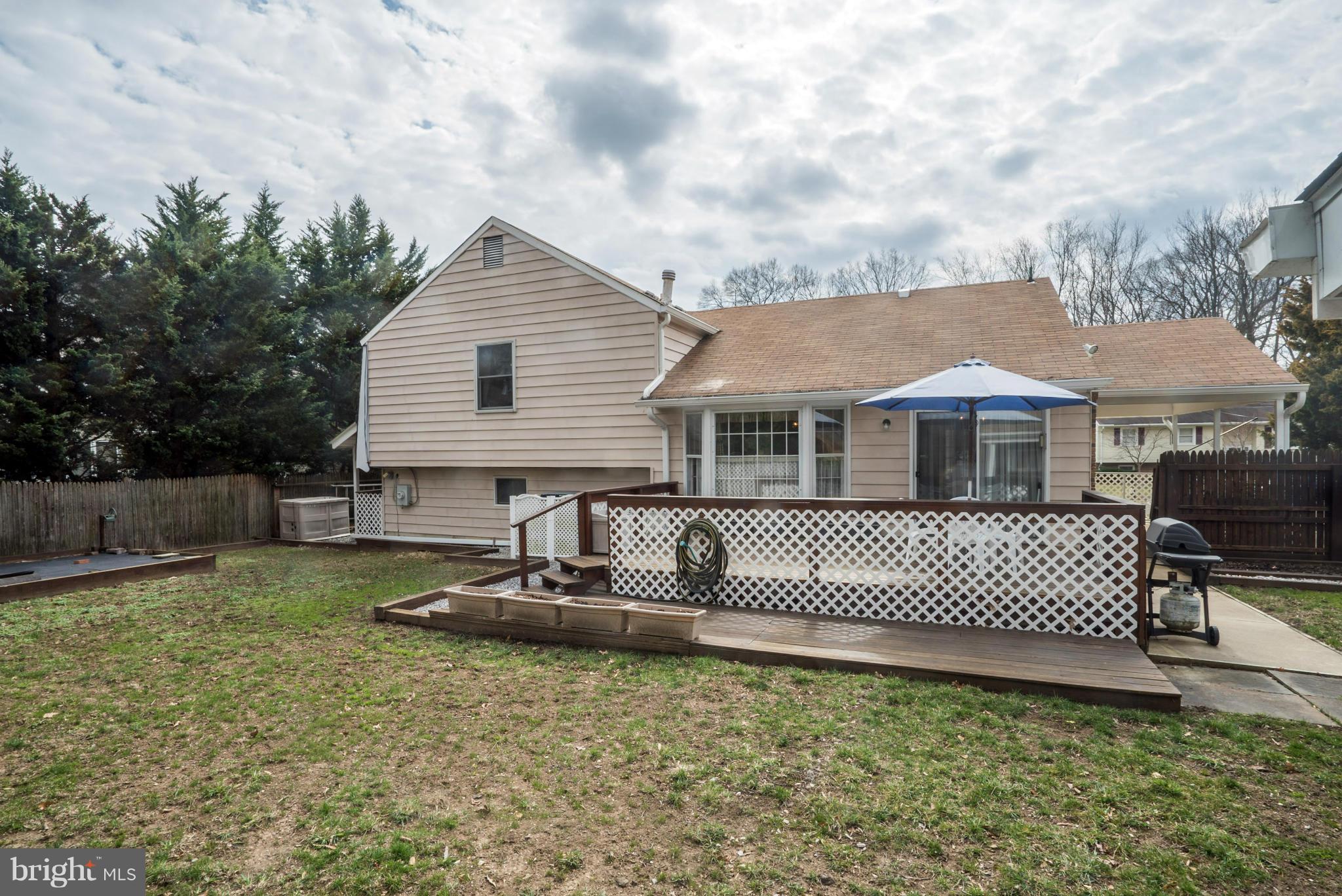 BOND MILL PARK - Residential