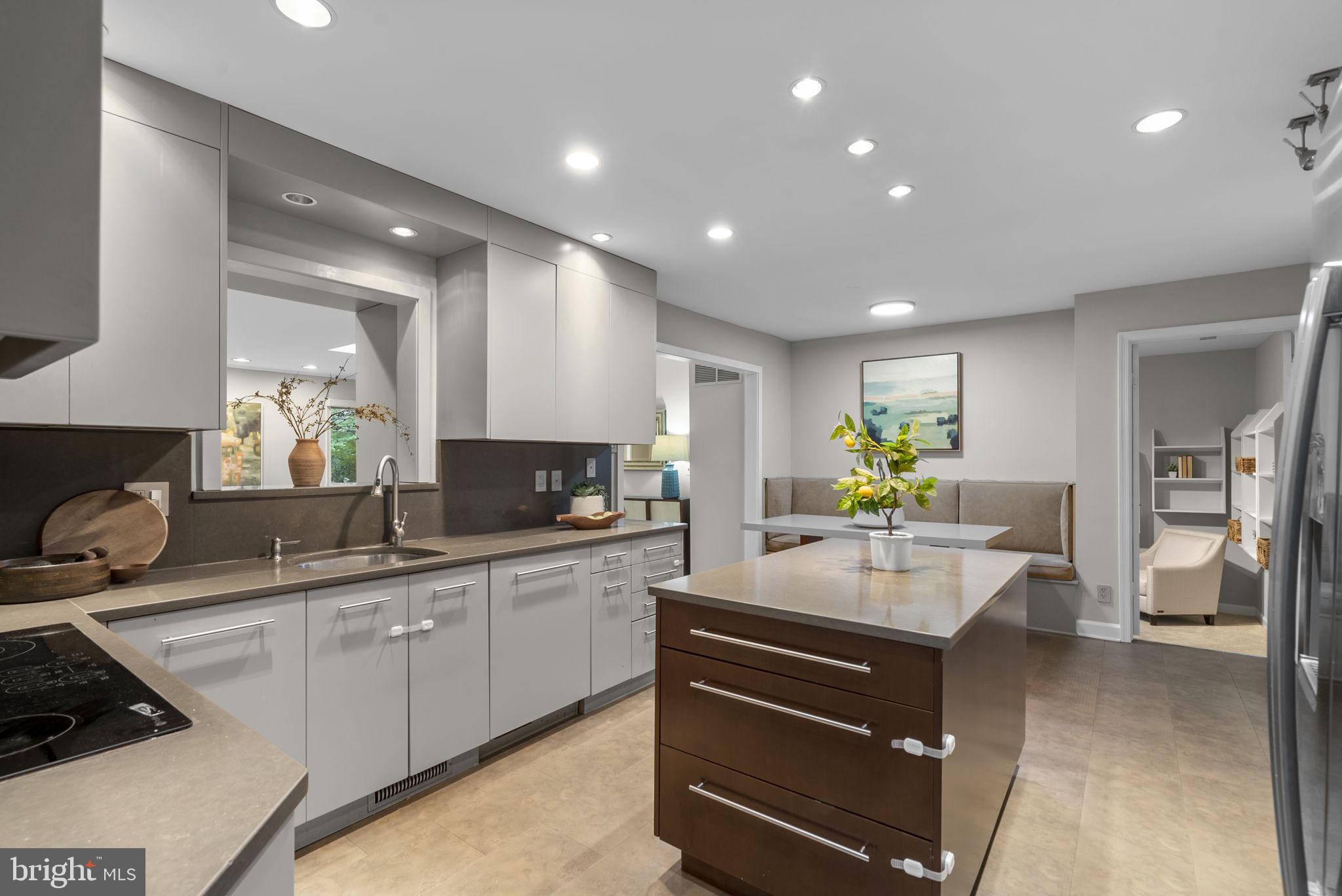 FALLSWOOD - Residential