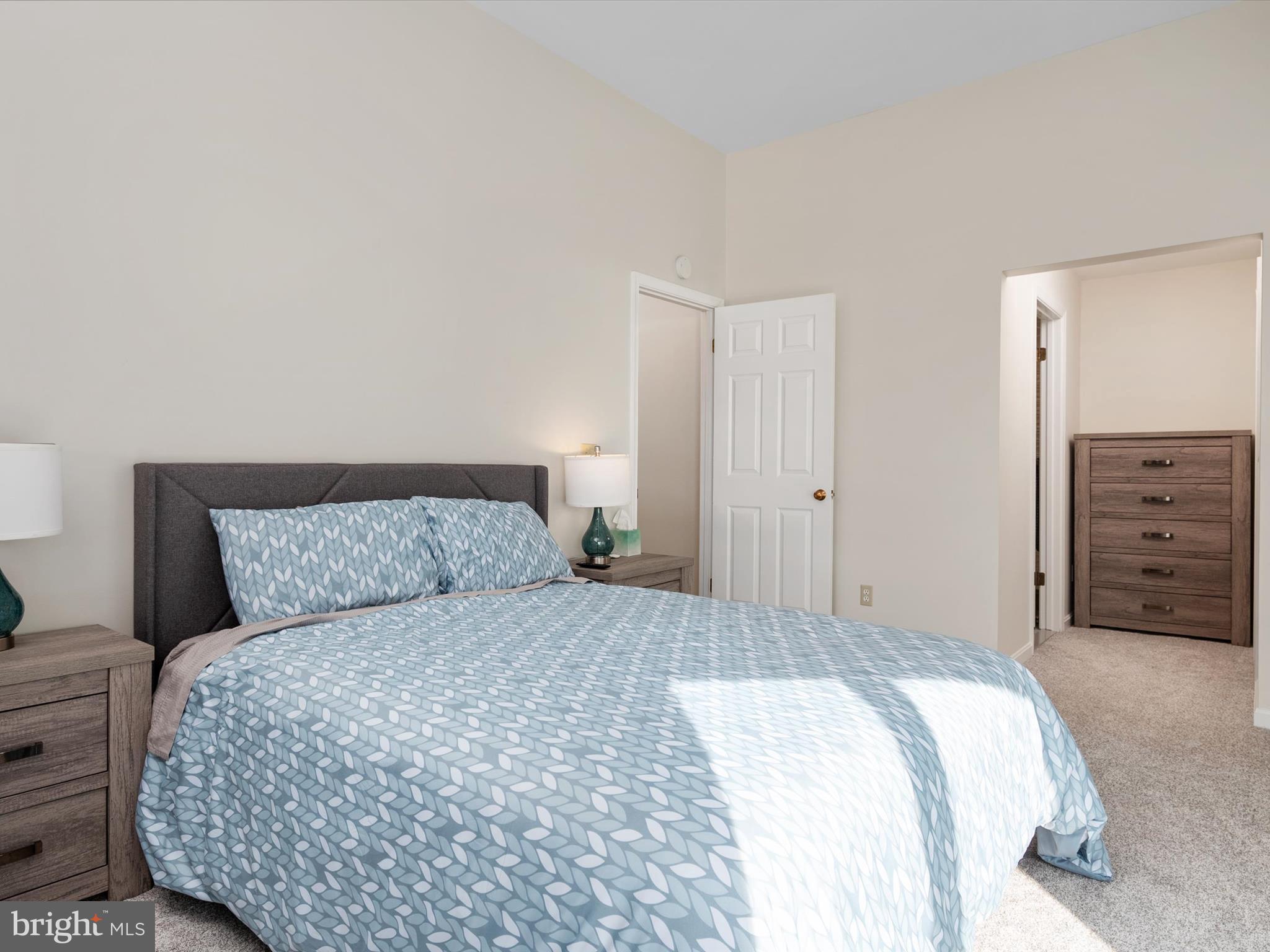 OYSTER COVE - Residential