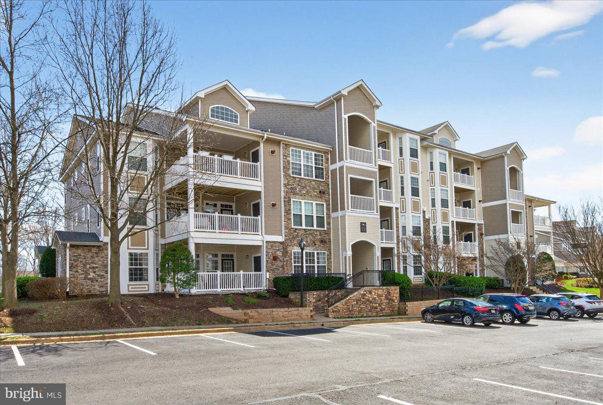 WESTCHESTER AT STRATFORD - Residential