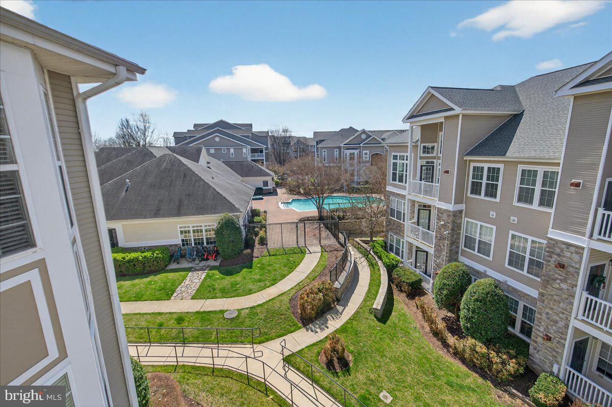 WESTCHESTER AT STRATFORD - Residential