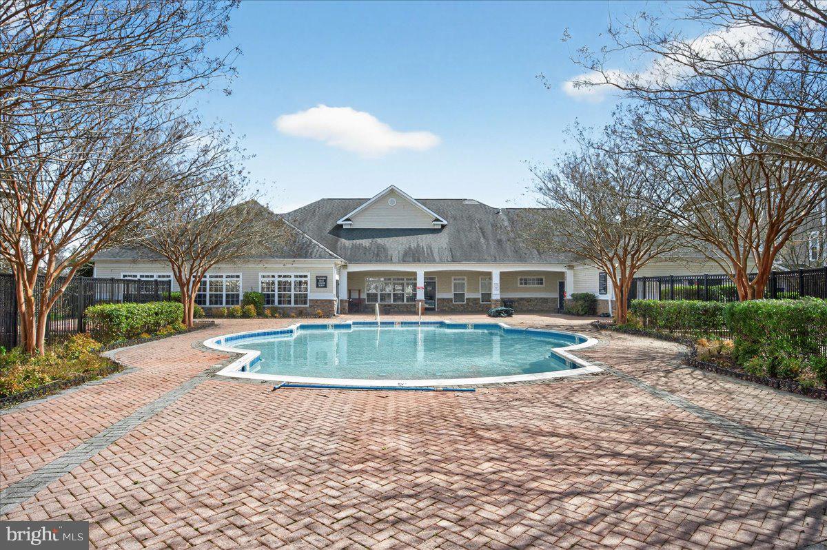 WESTCHESTER AT STRATFORD - Residential