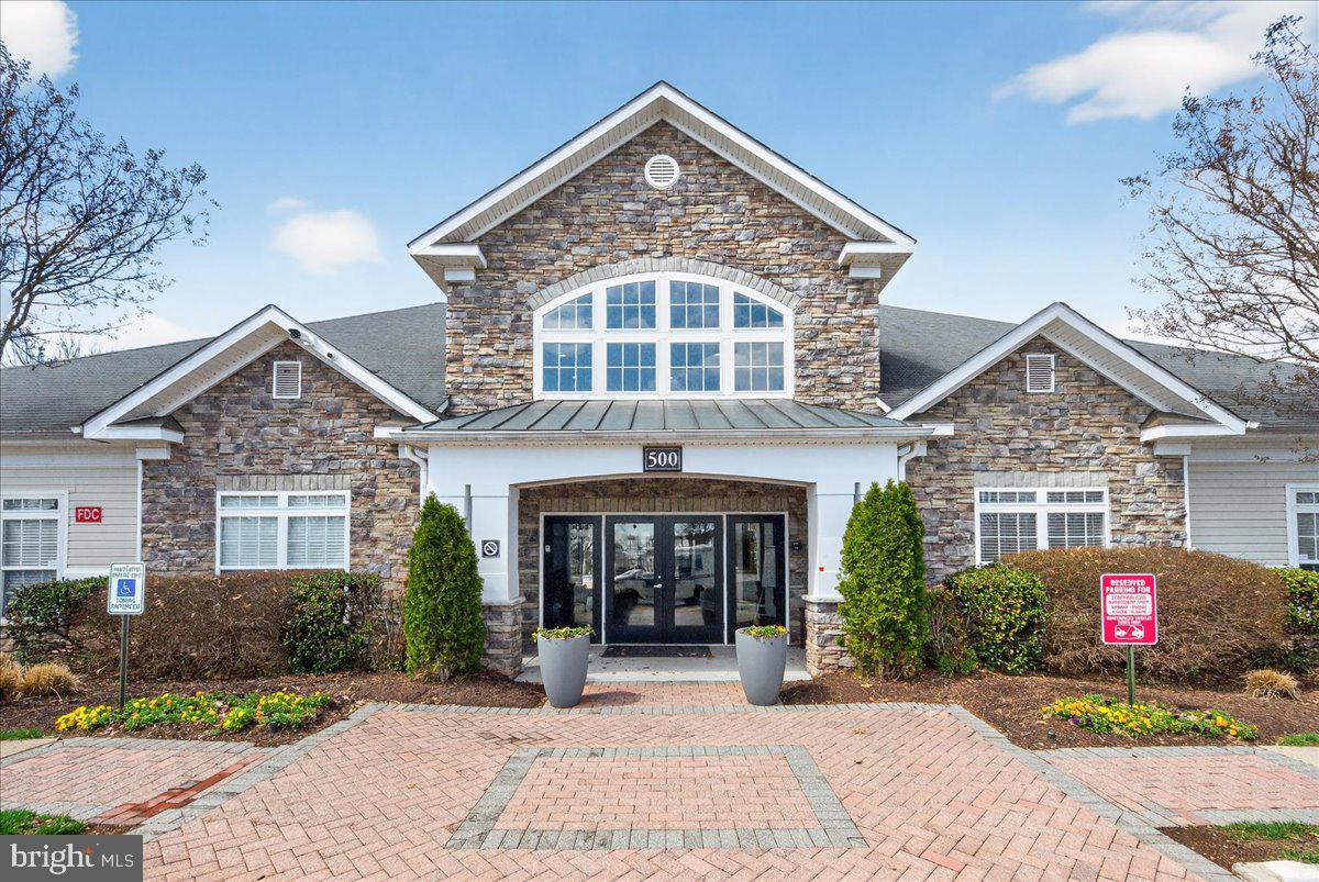 WESTCHESTER AT STRATFORD - Residential